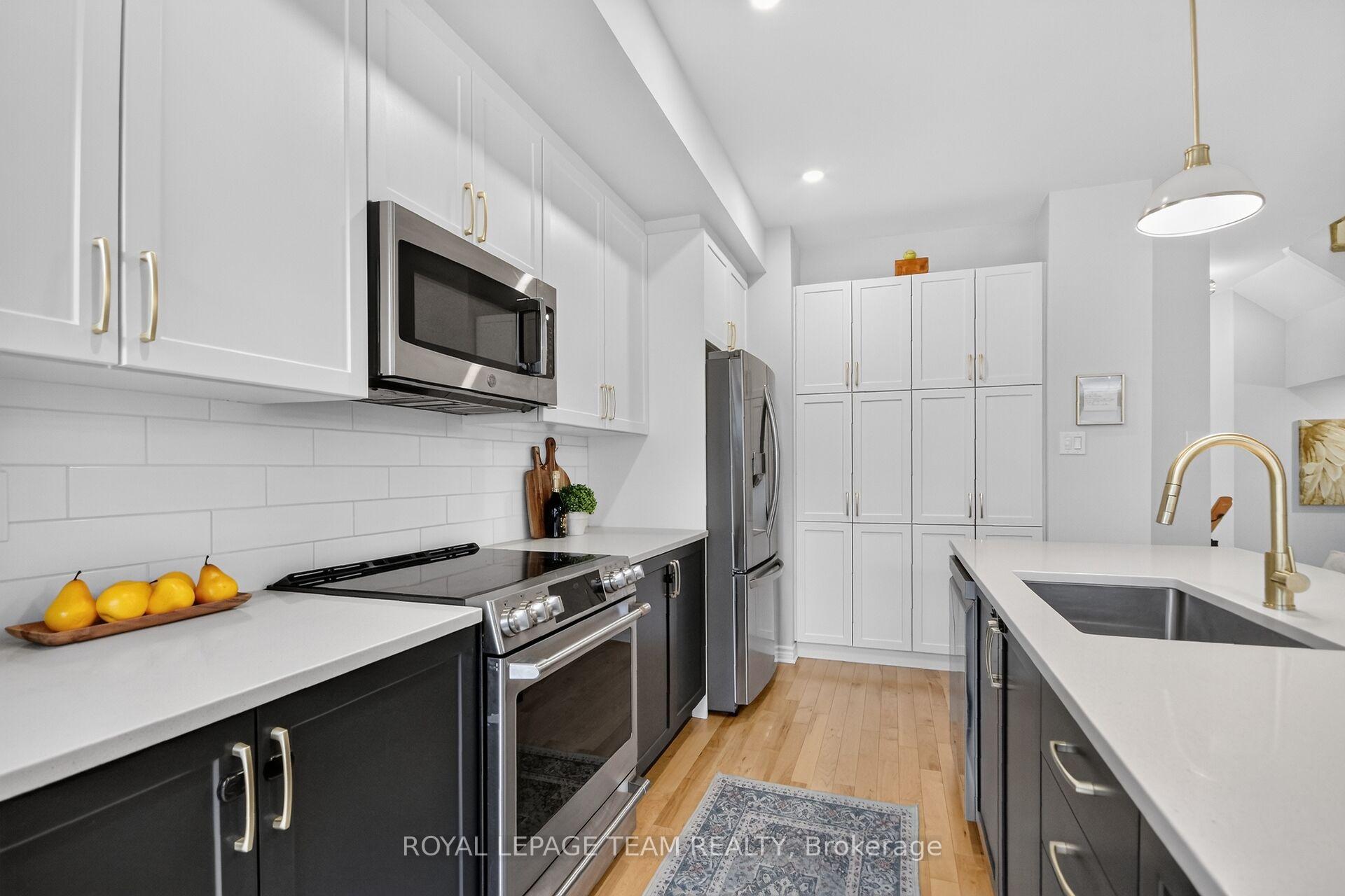 Photo 16 of 102 Patchell Place, North Grenville, North Grenville Twp (Kemptville South) — HOMEH