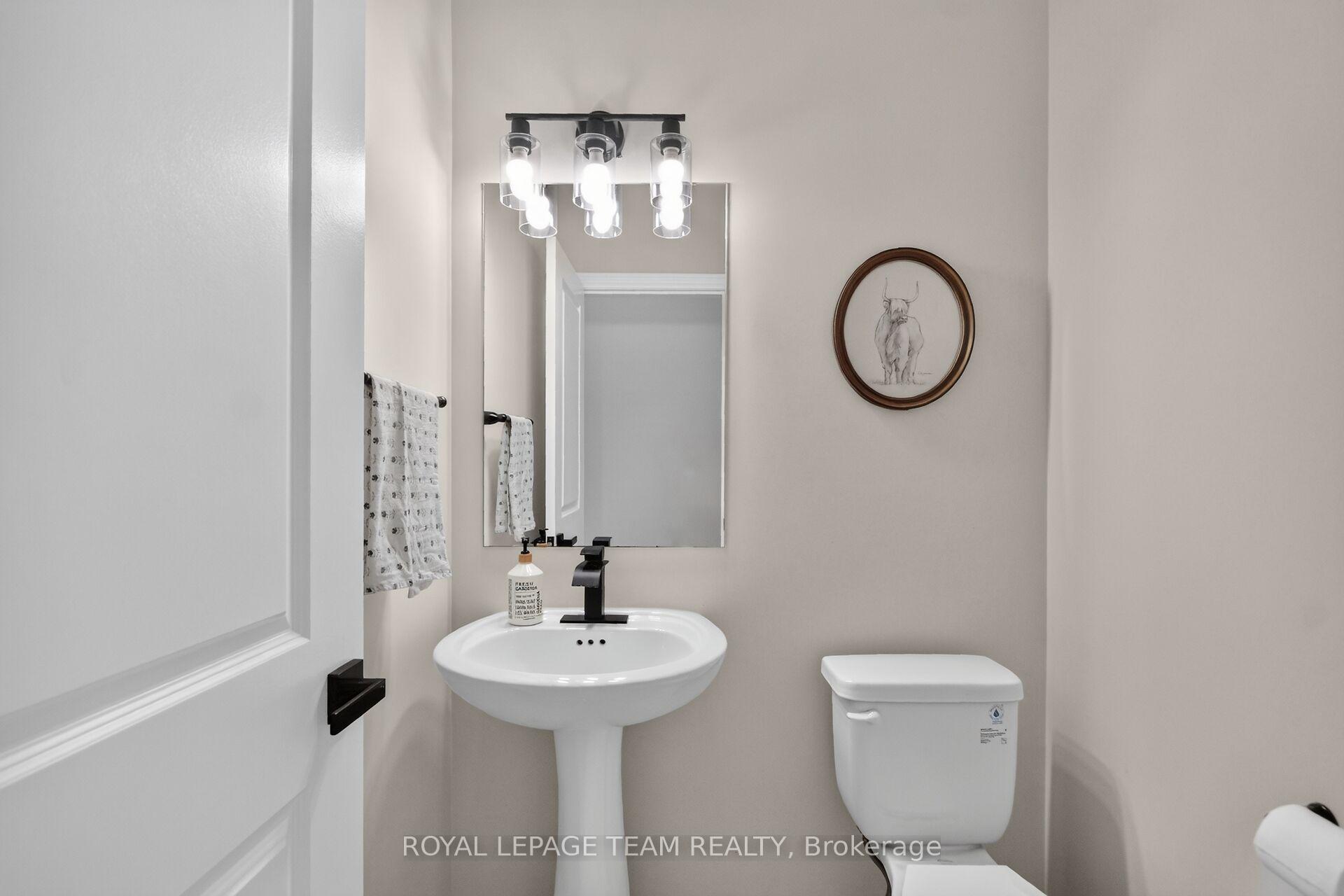 Photo 19 of 102 Patchell Place, North Grenville, North Grenville Twp (Kemptville South) — HOMEH