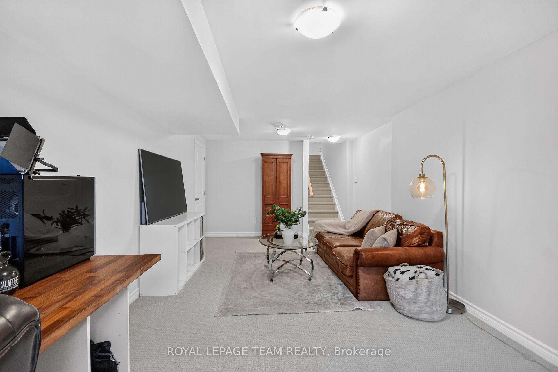 Photo 28 of 102 Patchell Place, North Grenville, North Grenville Twp (Kemptville South) — HOMEH