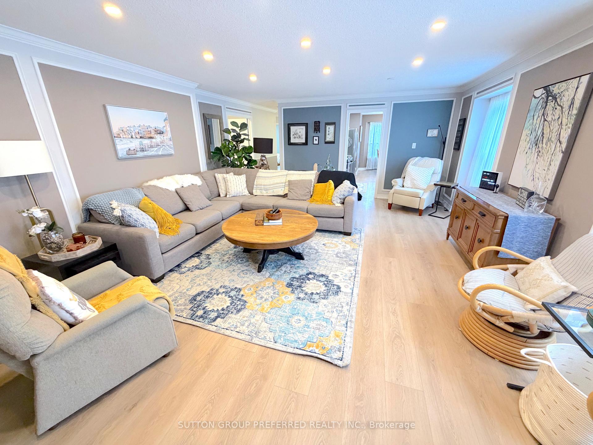 Photo 16 of Unit 4, 163 Pine Valley Drive, London, South N — HOMEH
