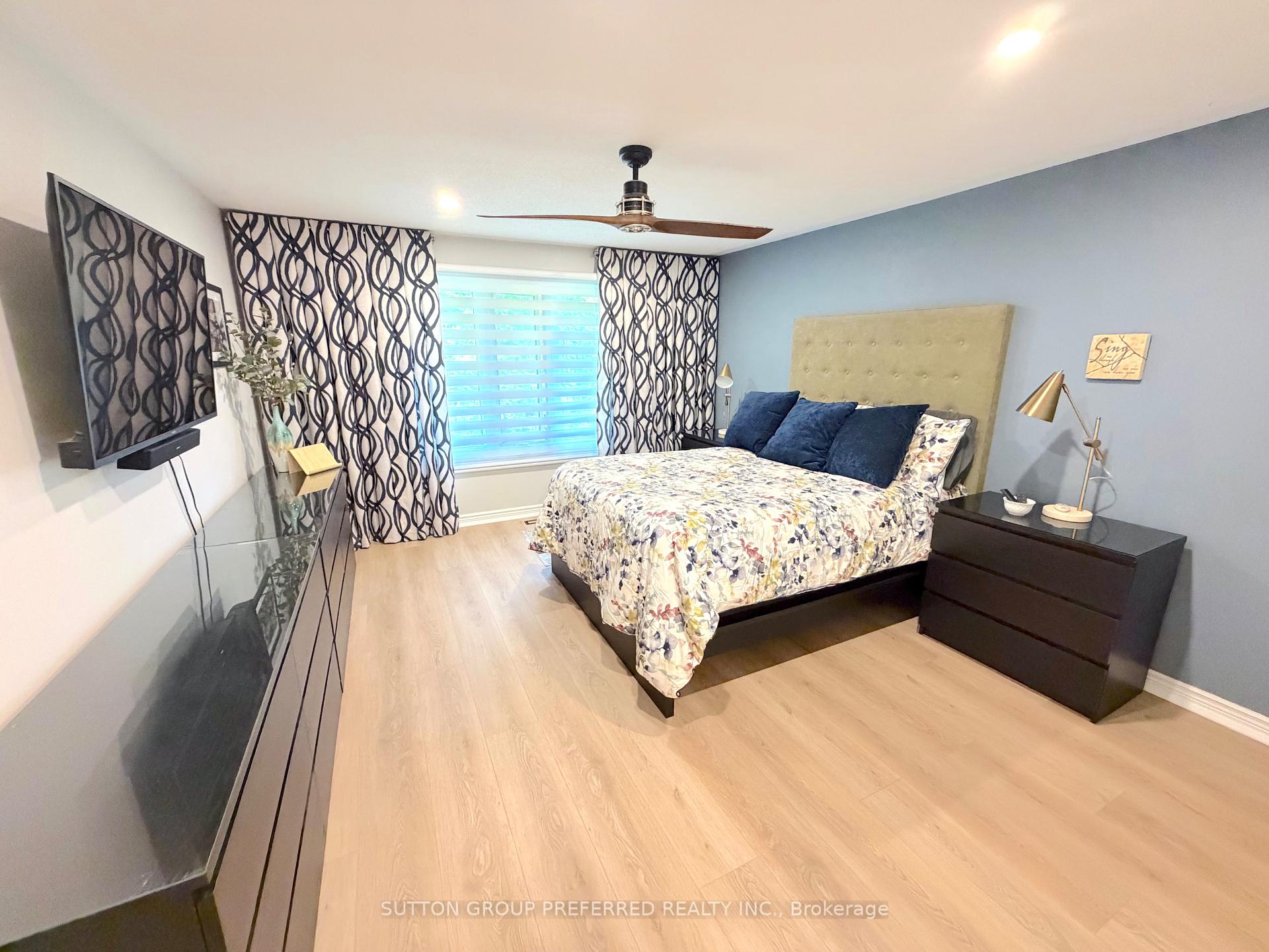 Photo 17 of Unit 4, 163 Pine Valley Drive, London, South N — HOMEH