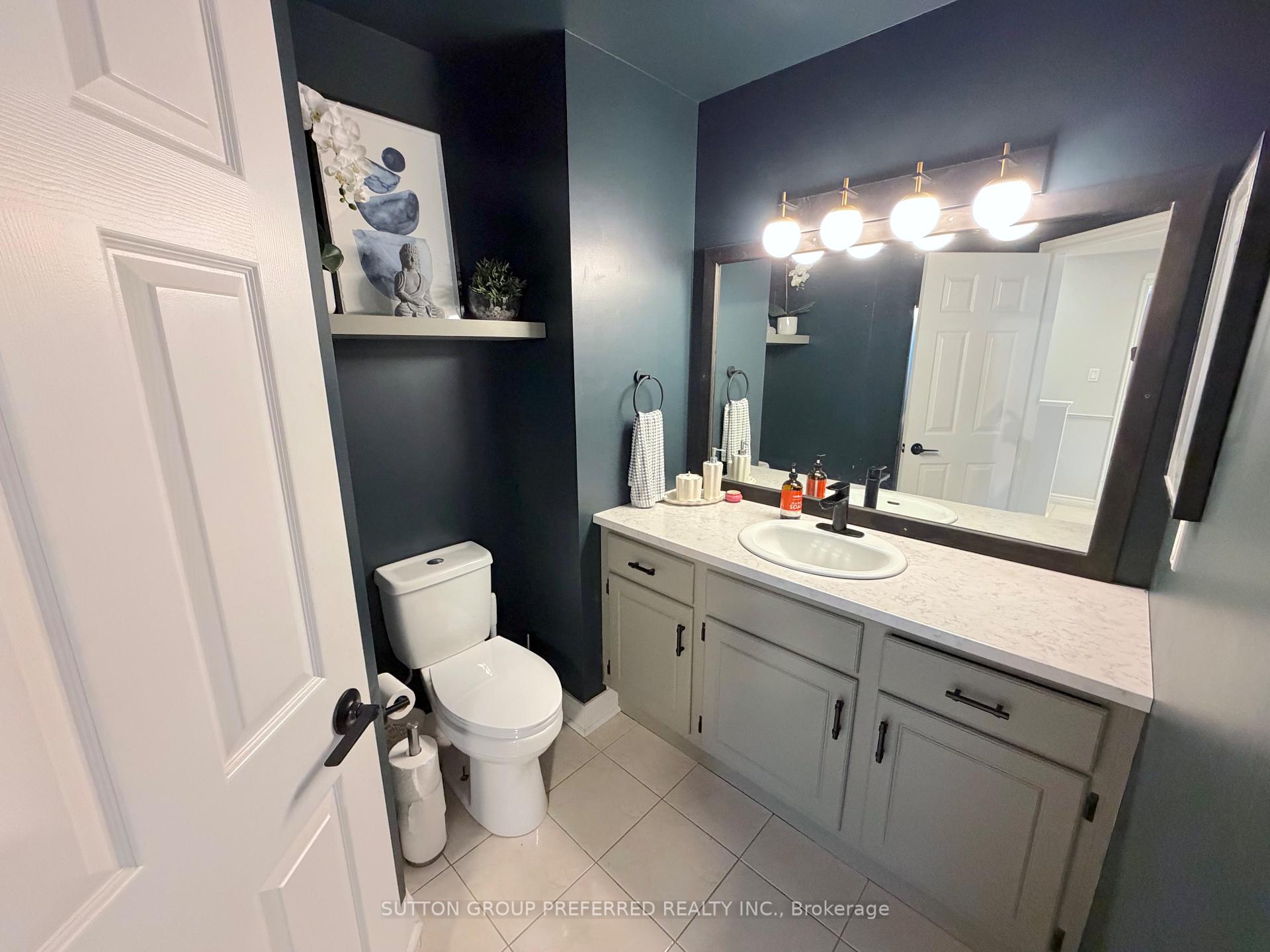 Photo 22 of Unit 4, 163 Pine Valley Drive, London, South N — HOMEH