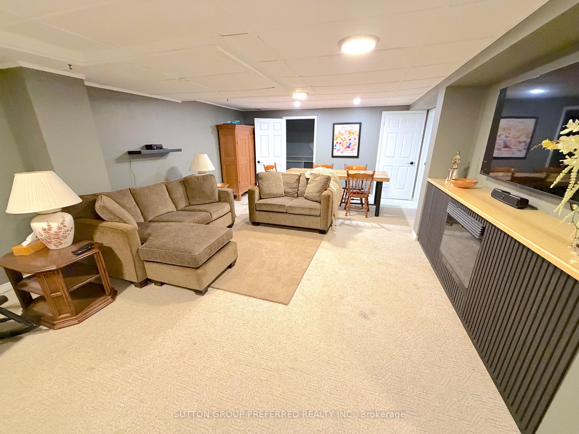 Photo 28 of Unit 4, 163 Pine Valley Drive, London, South N — HOMEH