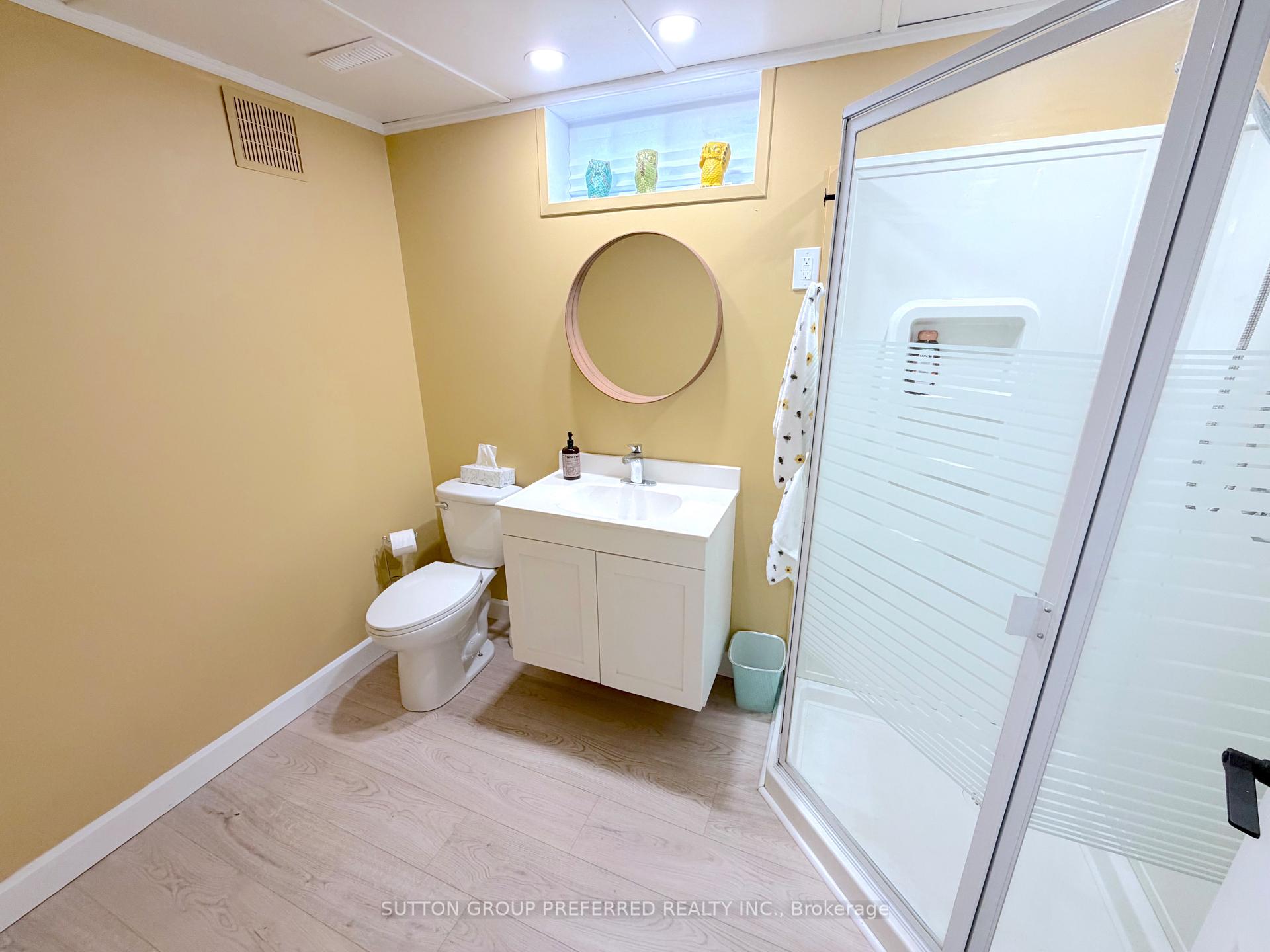 Photo 33 of Unit 4, 163 Pine Valley Drive, London, South N — HOMEH