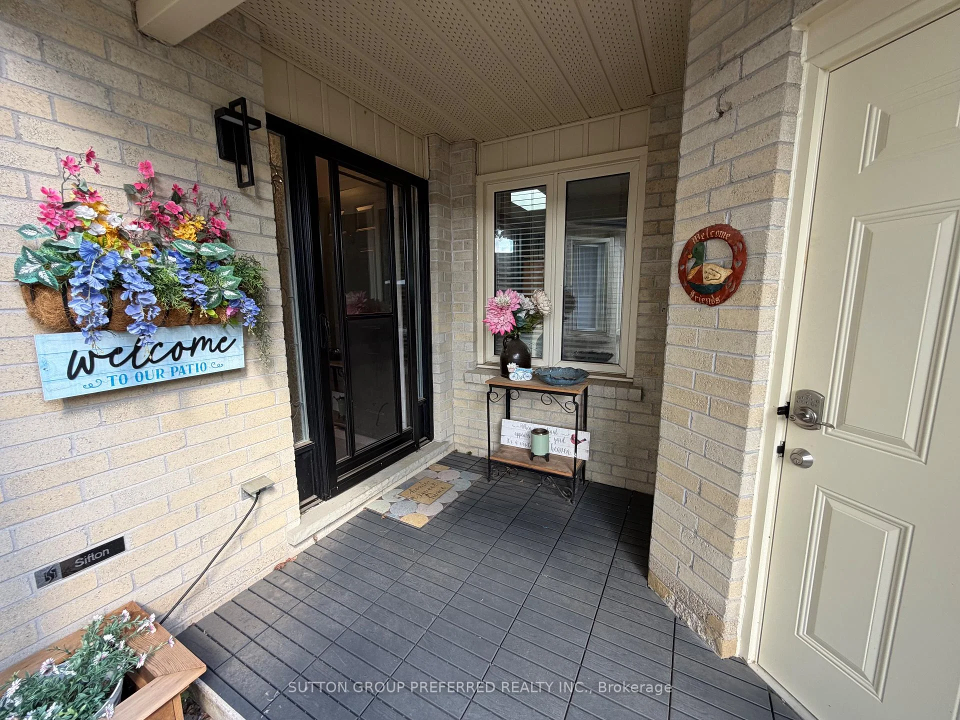Photo 34 of Unit 4, 163 Pine Valley Drive, London, South N — HOMEH
