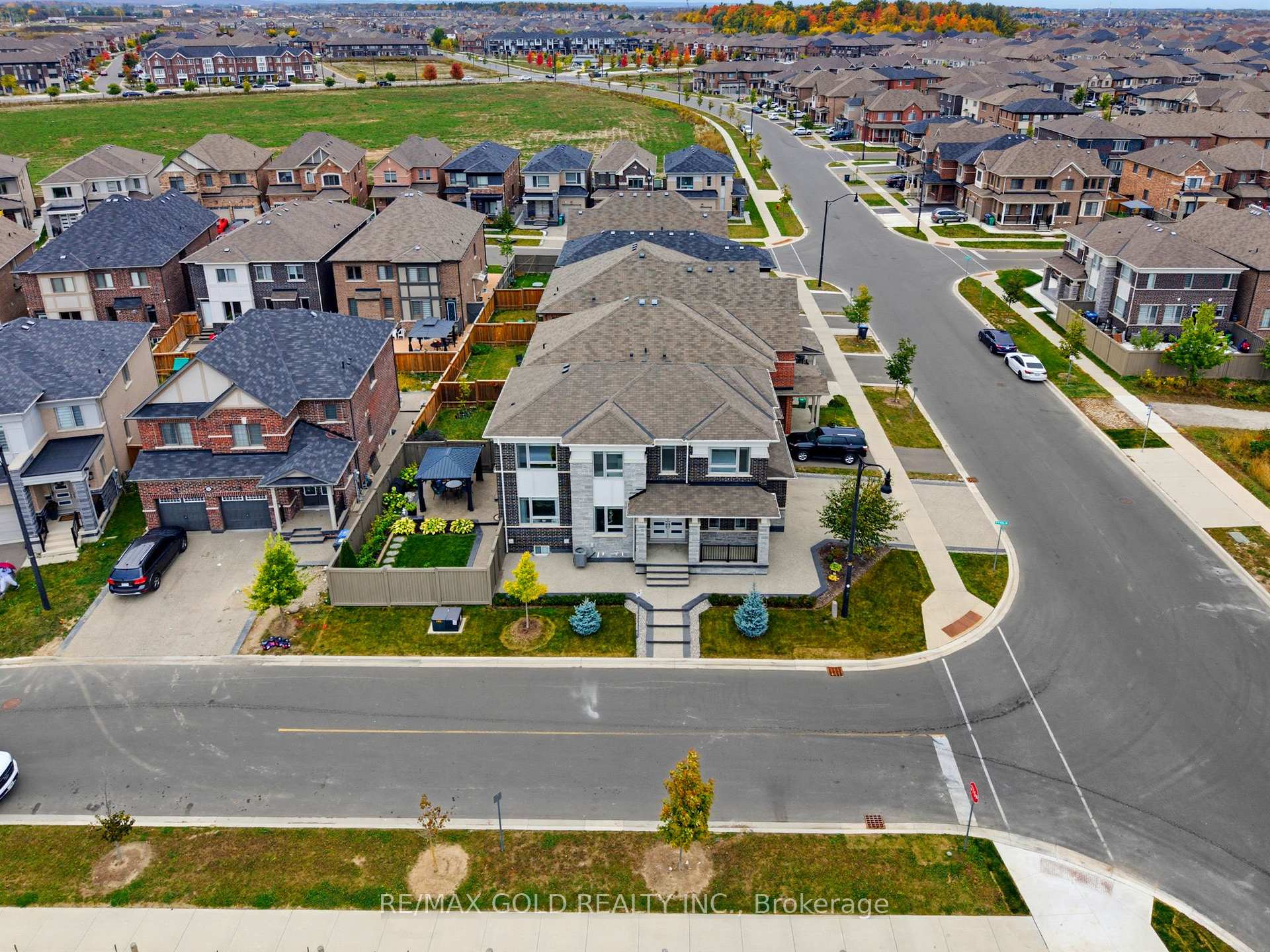 Photo 5 of 53 Affusion Road, Brampton, Northwest Brampton — HOMEH
