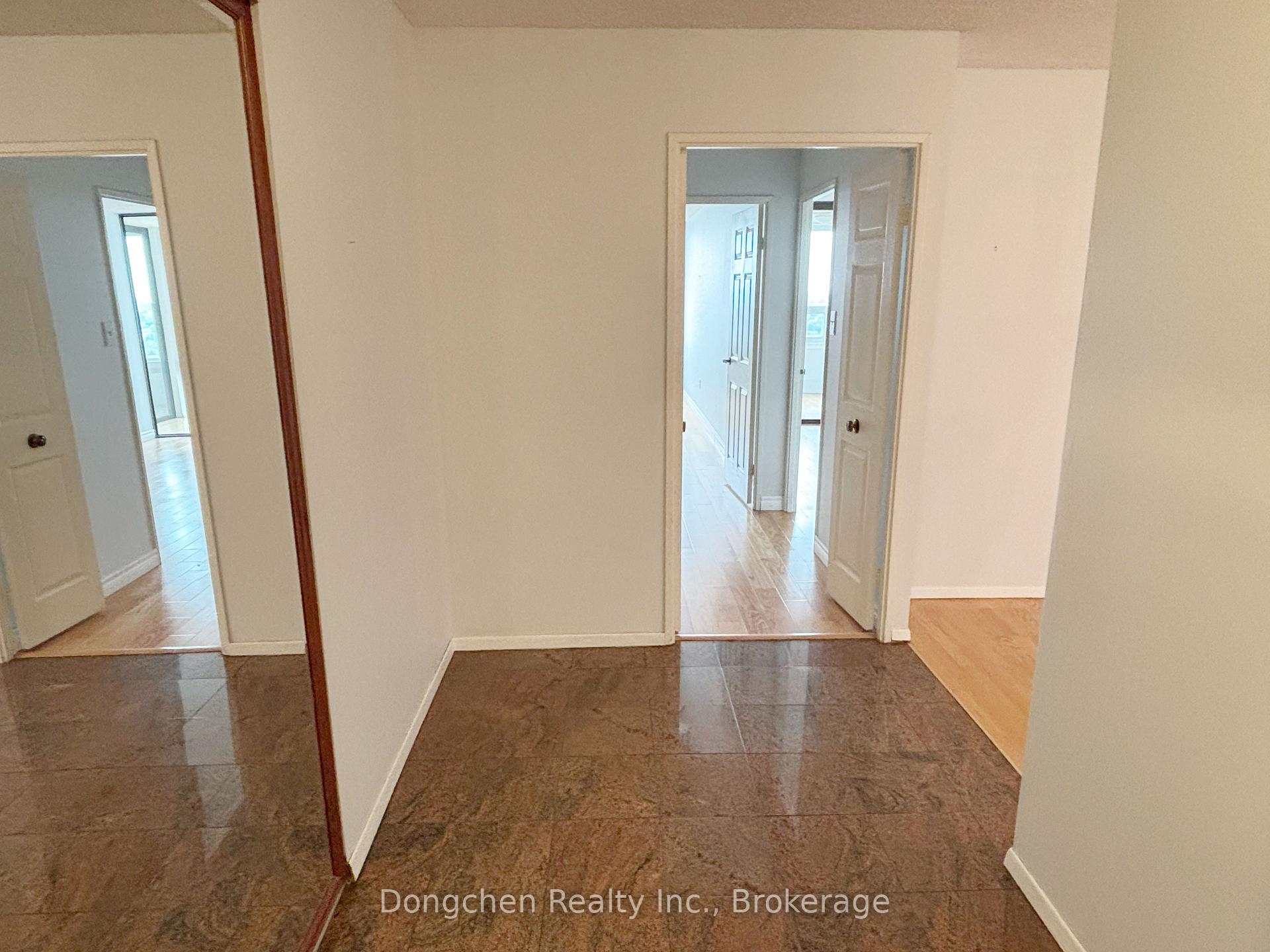 Photo 5 of Unit 1901, 55 Skymark Drive, North York, Hillcrest Village — HOMEH
