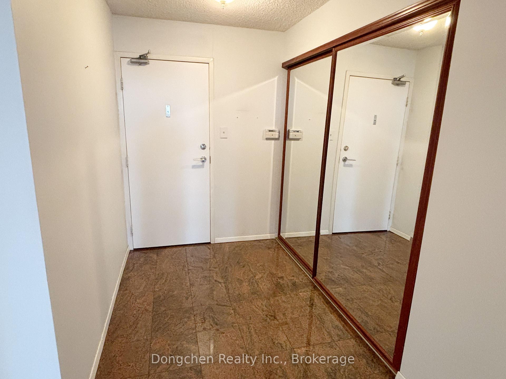 Photo 6 of Unit 1901, 55 Skymark Drive, North York, Hillcrest Village — HOMEH