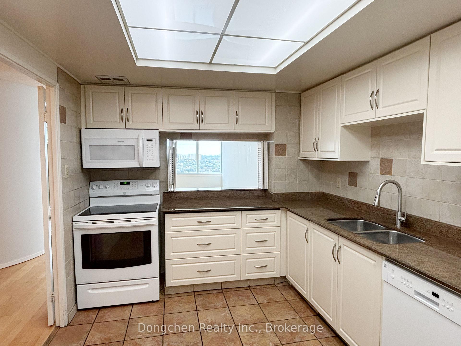 Photo 14 of Unit 1901, 55 Skymark Drive, North York, Hillcrest Village — HOMEH