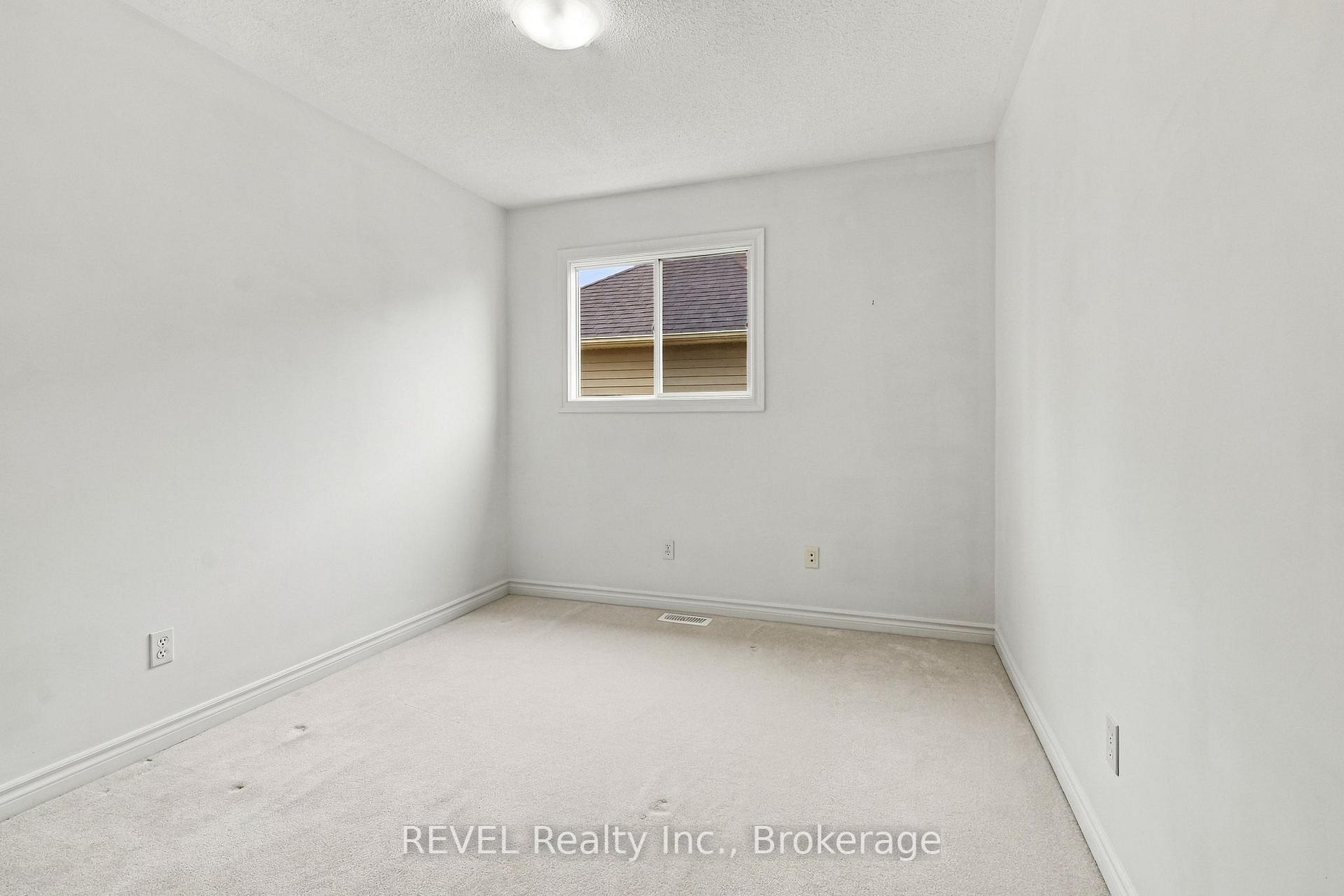 Photo 20 of 2097 Stornoway Street, Oshawa, Kedron — HOMEH