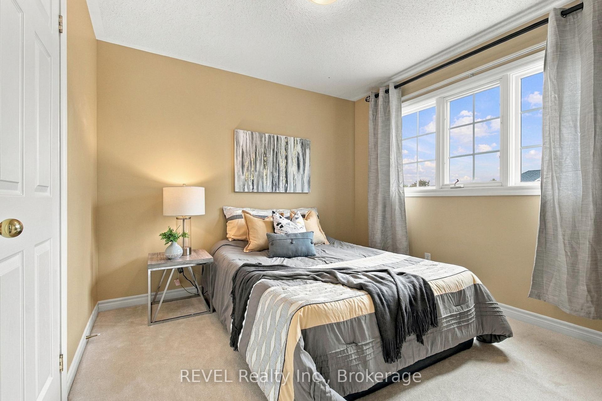 Photo 21 of 2097 Stornoway Street, Oshawa, Kedron — HOMEH