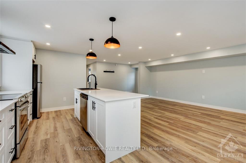Photo 10 of Unit 1, 413 Donald B Munro Drive, Ottawa, Carp — HOMEH