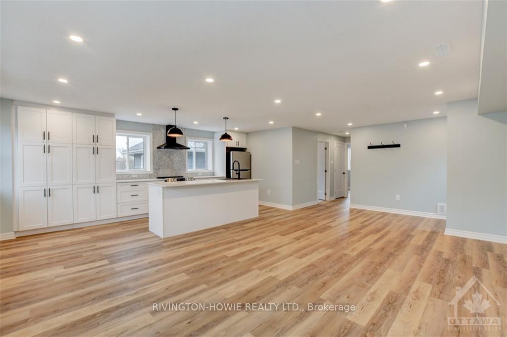 Photo 12 of Unit 1, 413 Donald B Munro Drive, Ottawa, Carp — HOMEH