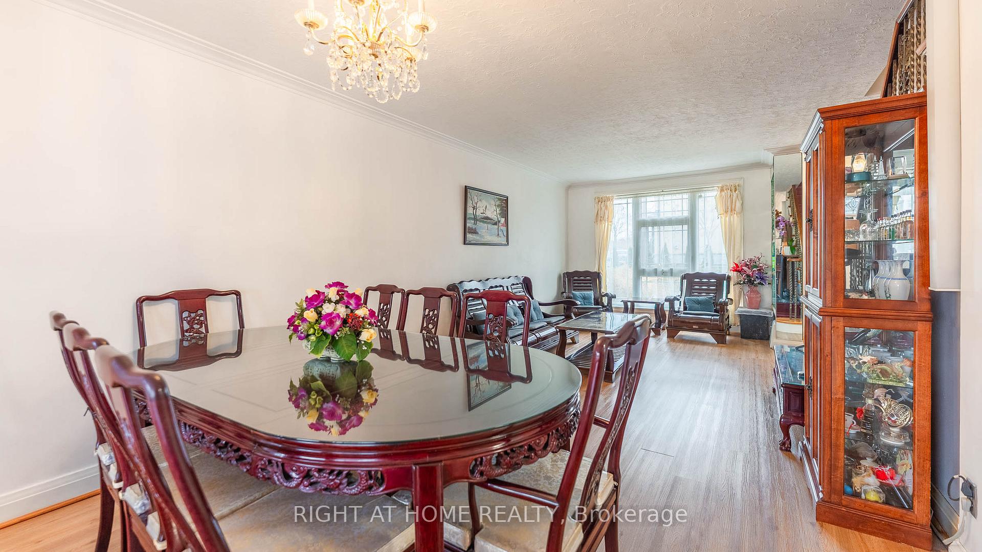 Photo 8 of 82 Tower Drive, Scarborough, Wexford-Maryvale — HOMEH