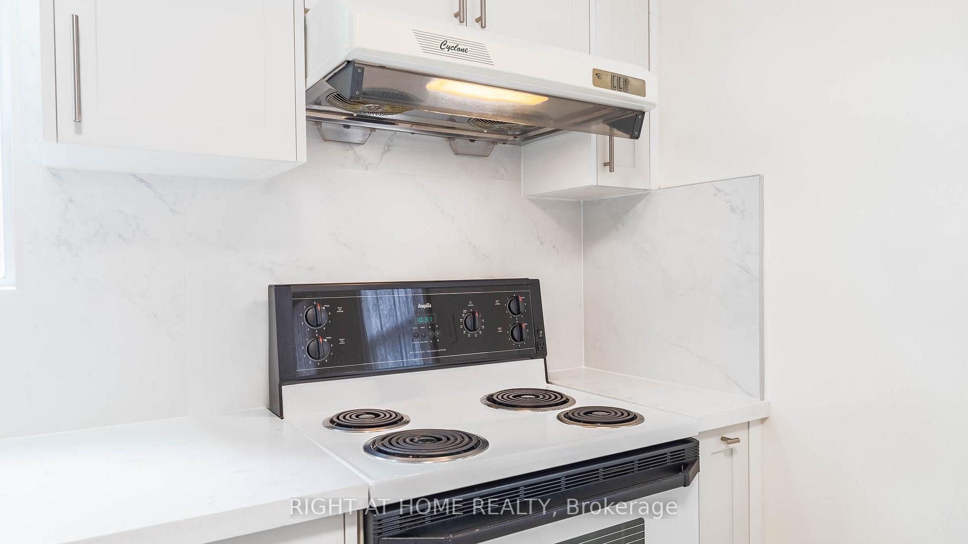 Photo 14 of 82 Tower Drive, Scarborough, Wexford-Maryvale — HOMEH