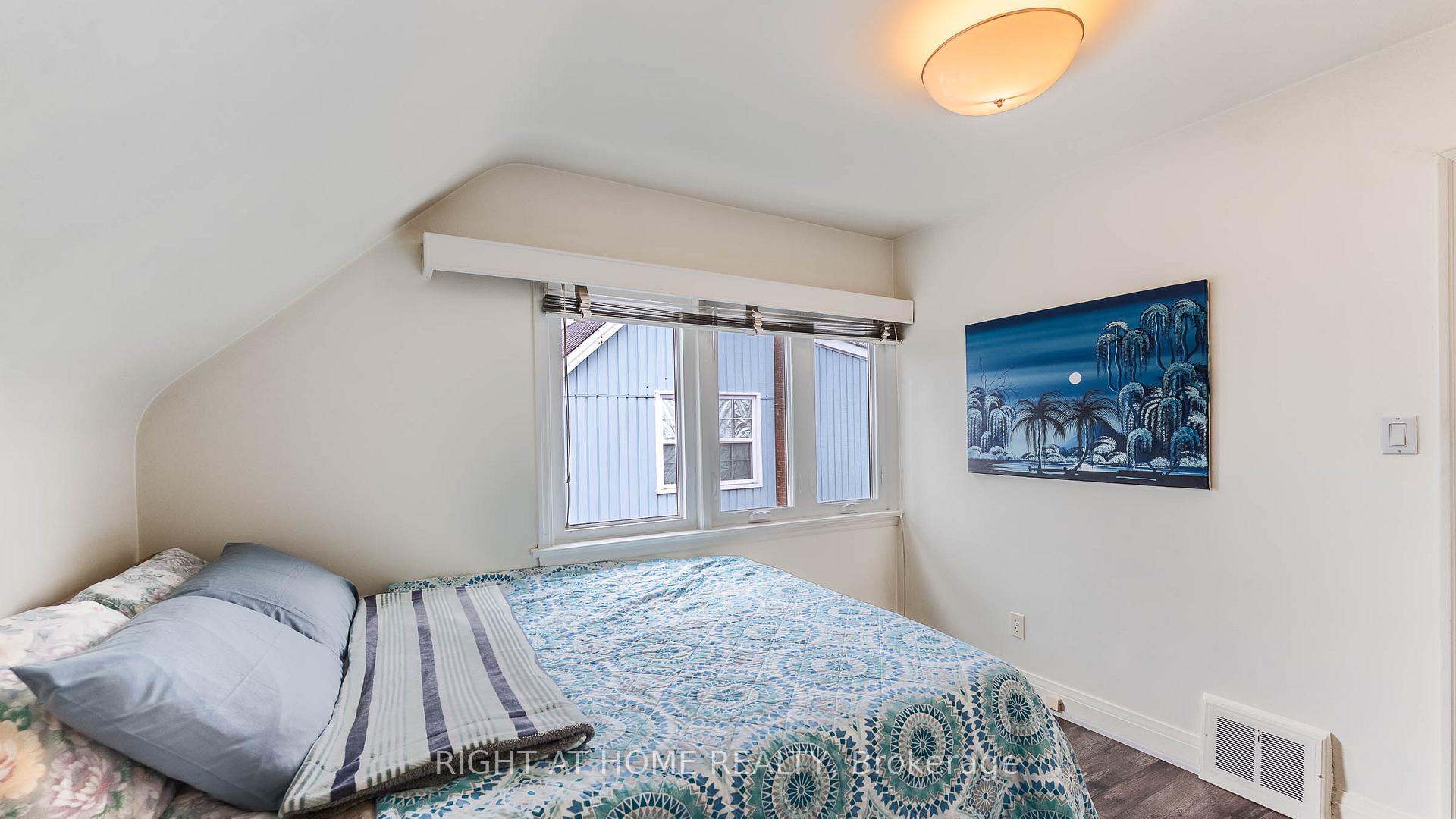 Photo 21 of 82 Tower Drive, Scarborough, Wexford-Maryvale — HOMEH