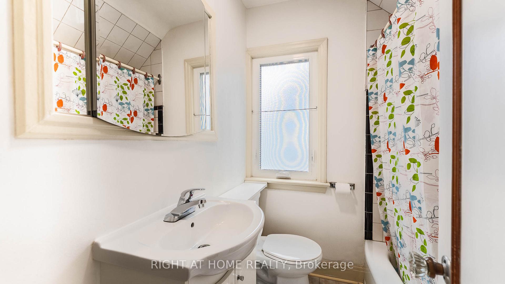 Photo 22 of 82 Tower Drive, Scarborough, Wexford-Maryvale — HOMEH