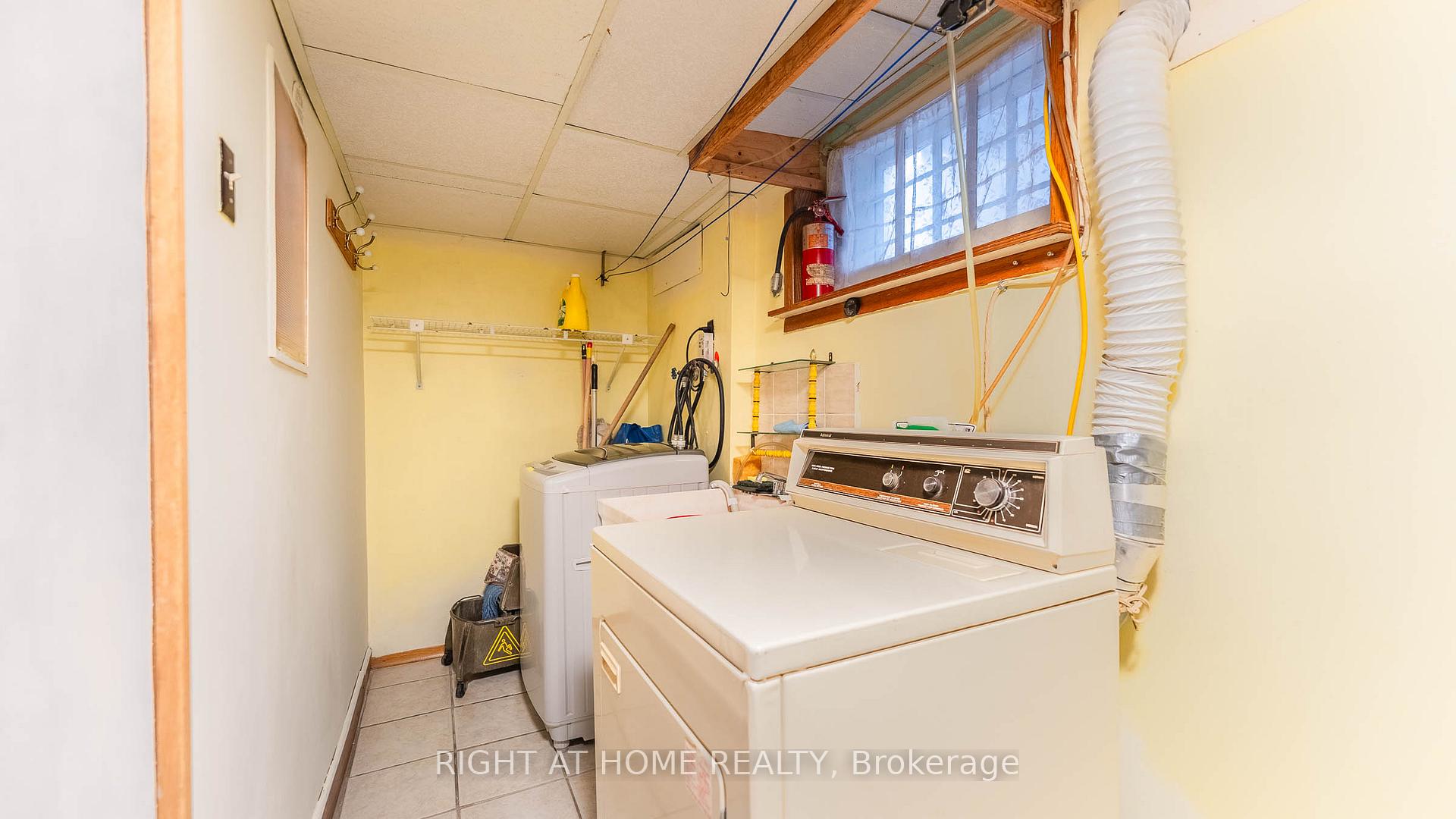 Photo 26 of 82 Tower Drive, Scarborough, Wexford-Maryvale — HOMEH