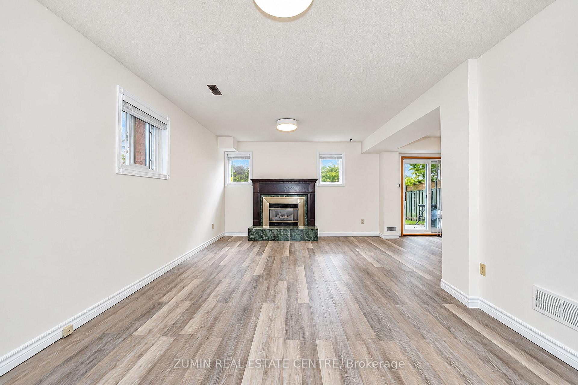 Photo 32 of 11 Whittington Court, Ajax, South West — HOMEH