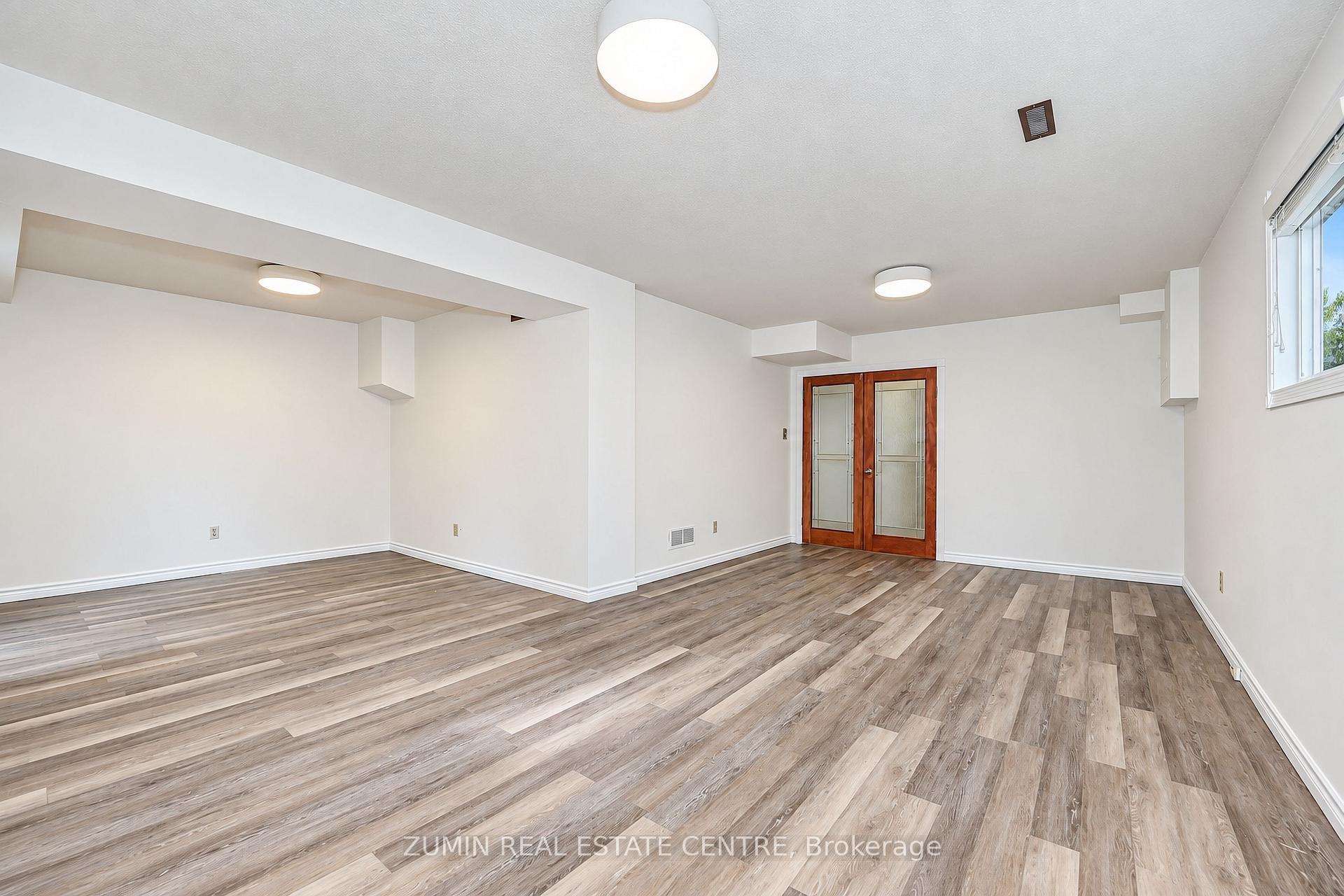Photo 33 of 11 Whittington Court, Ajax, South West — HOMEH