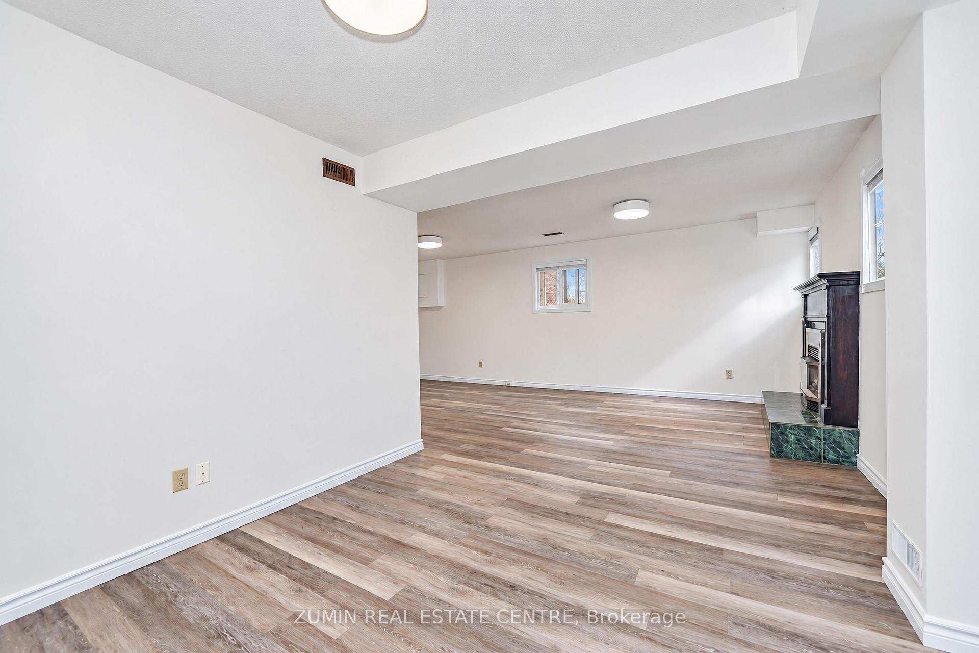 Photo 35 of 11 Whittington Court, Ajax, South West — HOMEH