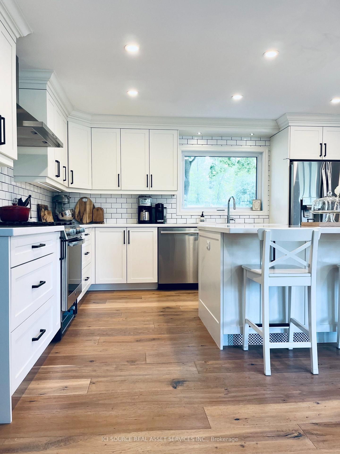Photo 8 of 689 Ravenshoe Road, Uxbridge, Rural Uxbridge — HOMEH