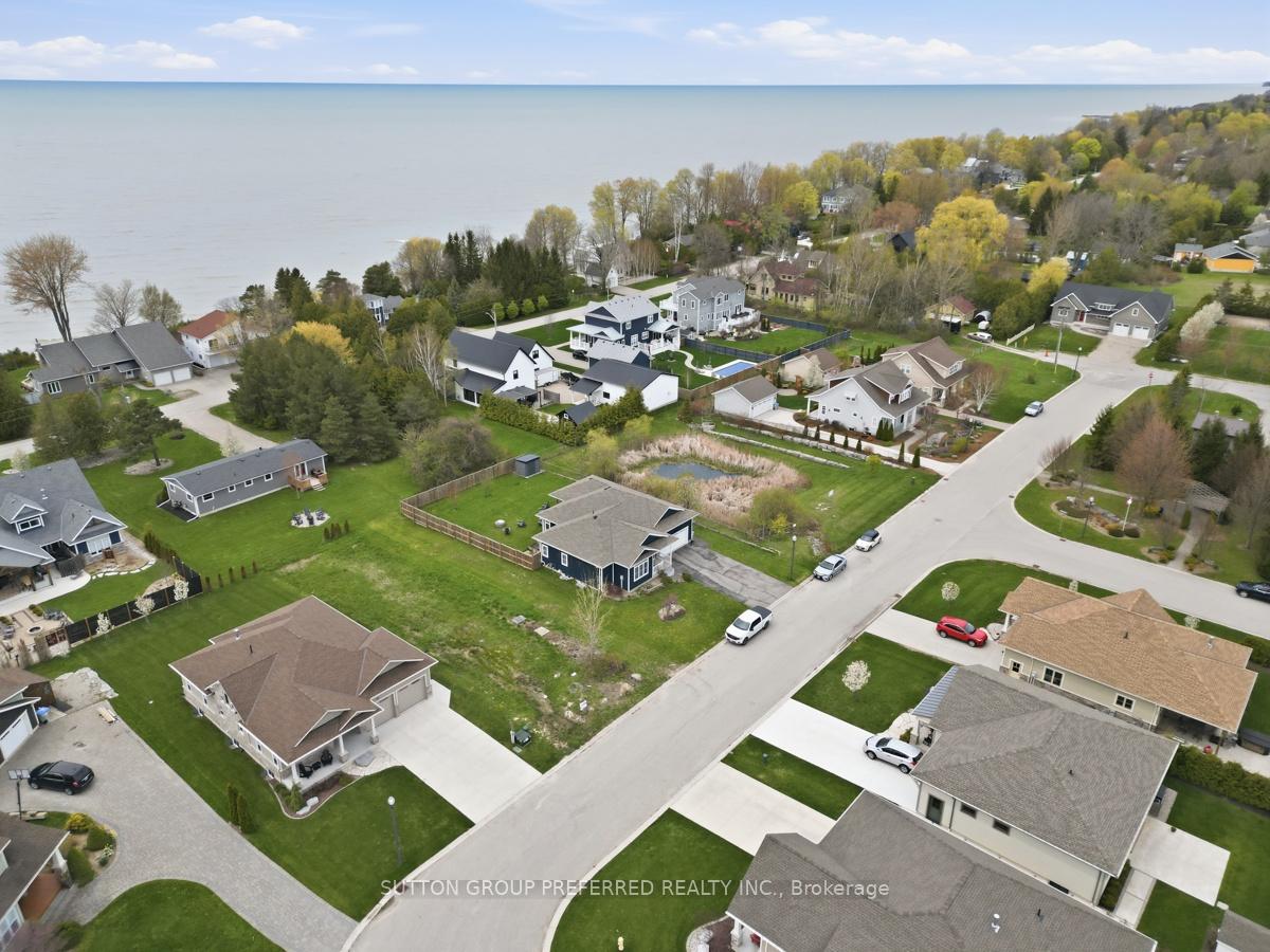 Photo 4 of 26 Thimbleweed Drive, Bluewater, Bayfield — HOMEH