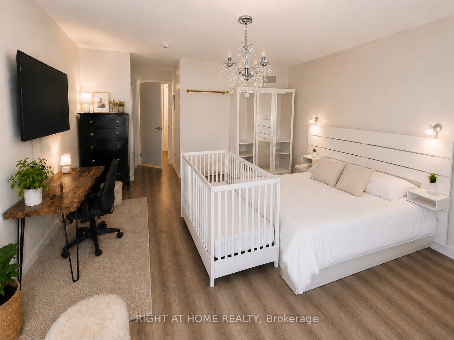 Photo 11 of Unit 15, 590 North Service Road, Hamilton, Lakeshore — HOMEH