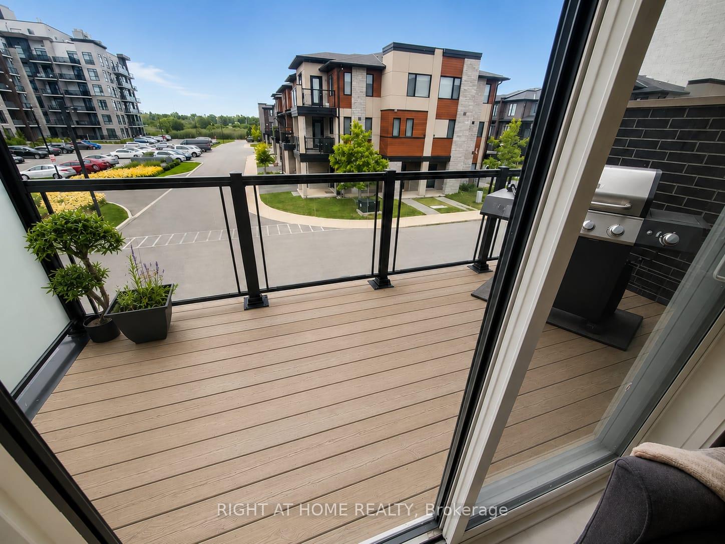 Photo 17 of Unit 15, 590 North Service Road, Hamilton, Lakeshore — HOMEH