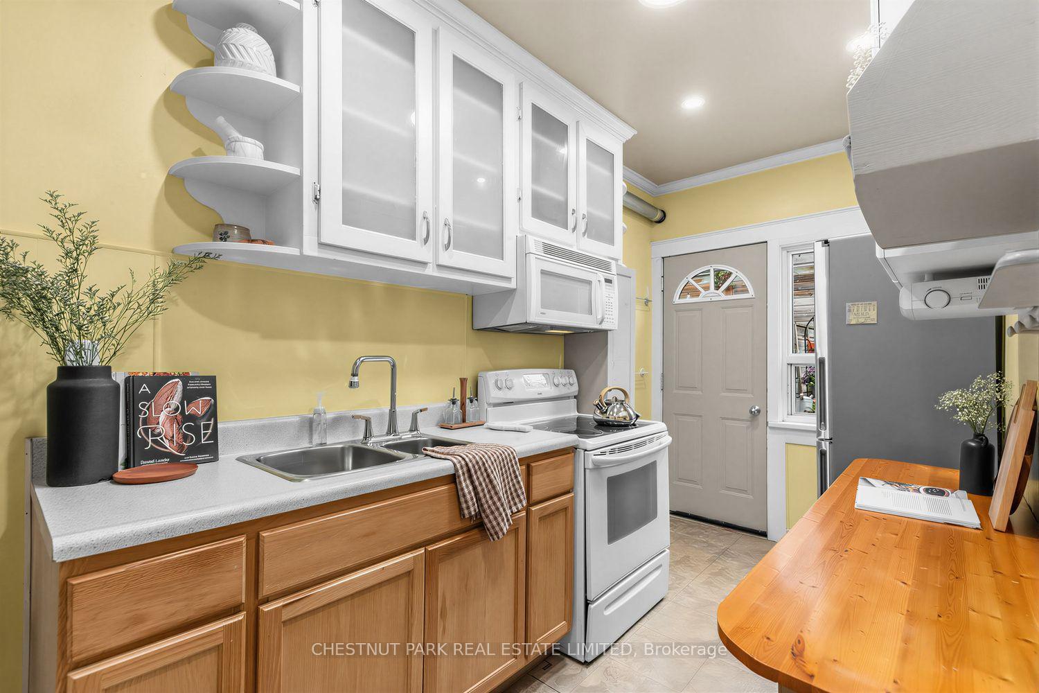 Photo 9 of 1394 Davenport Road, Toronto, Corso Italia-Davenport — HOMEH