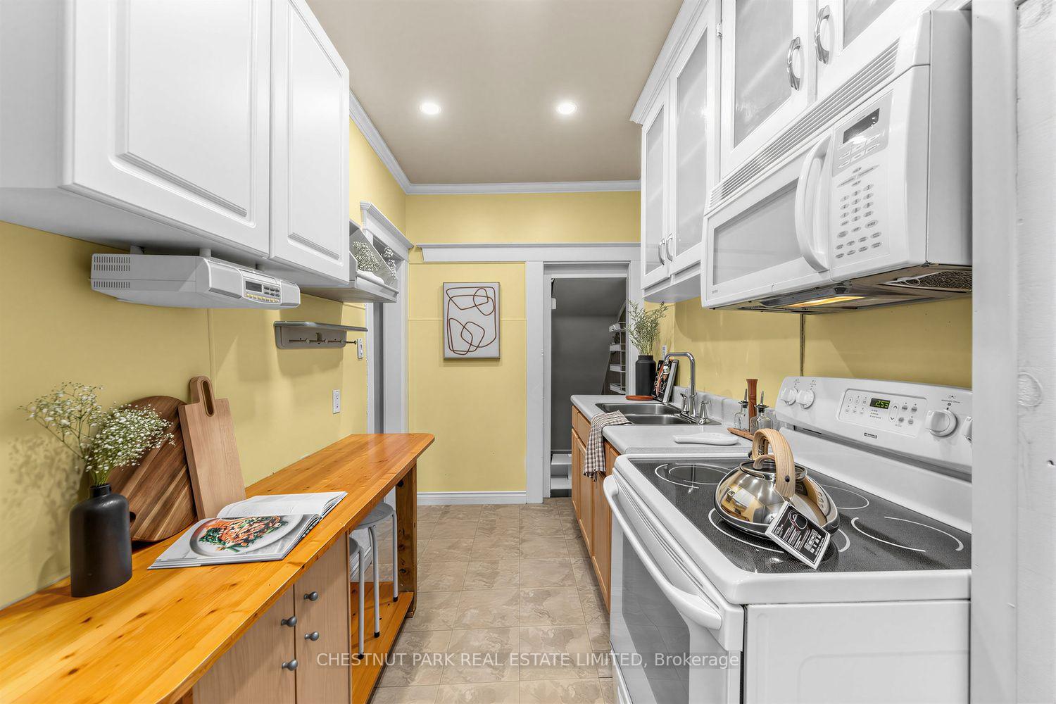 Photo 10 of 1394 Davenport Road, Toronto, Corso Italia-Davenport — HOMEH