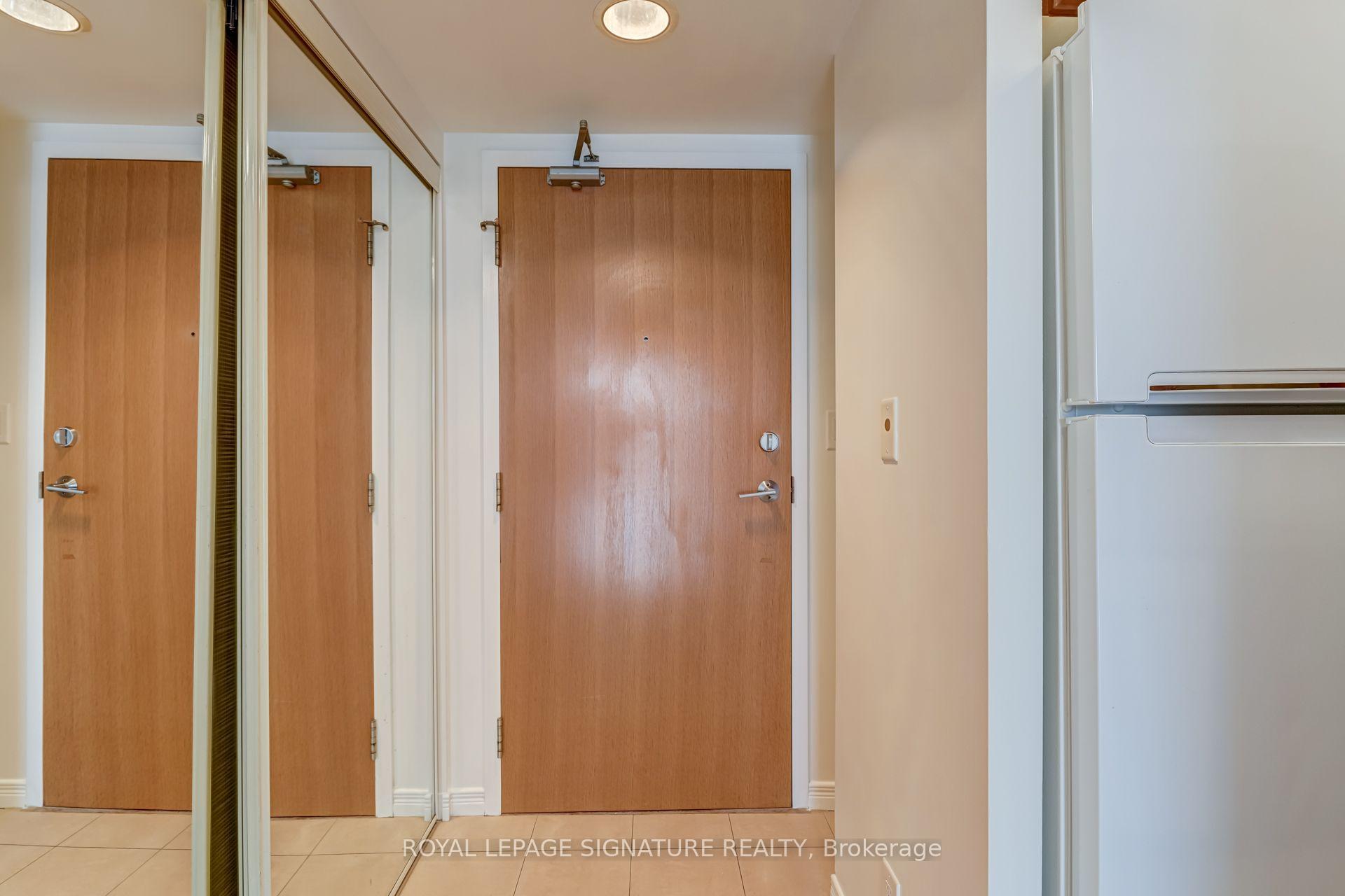 Photo 11 of Unit 612, 736 Spadina Avenue, Toronto, University — HOMEH