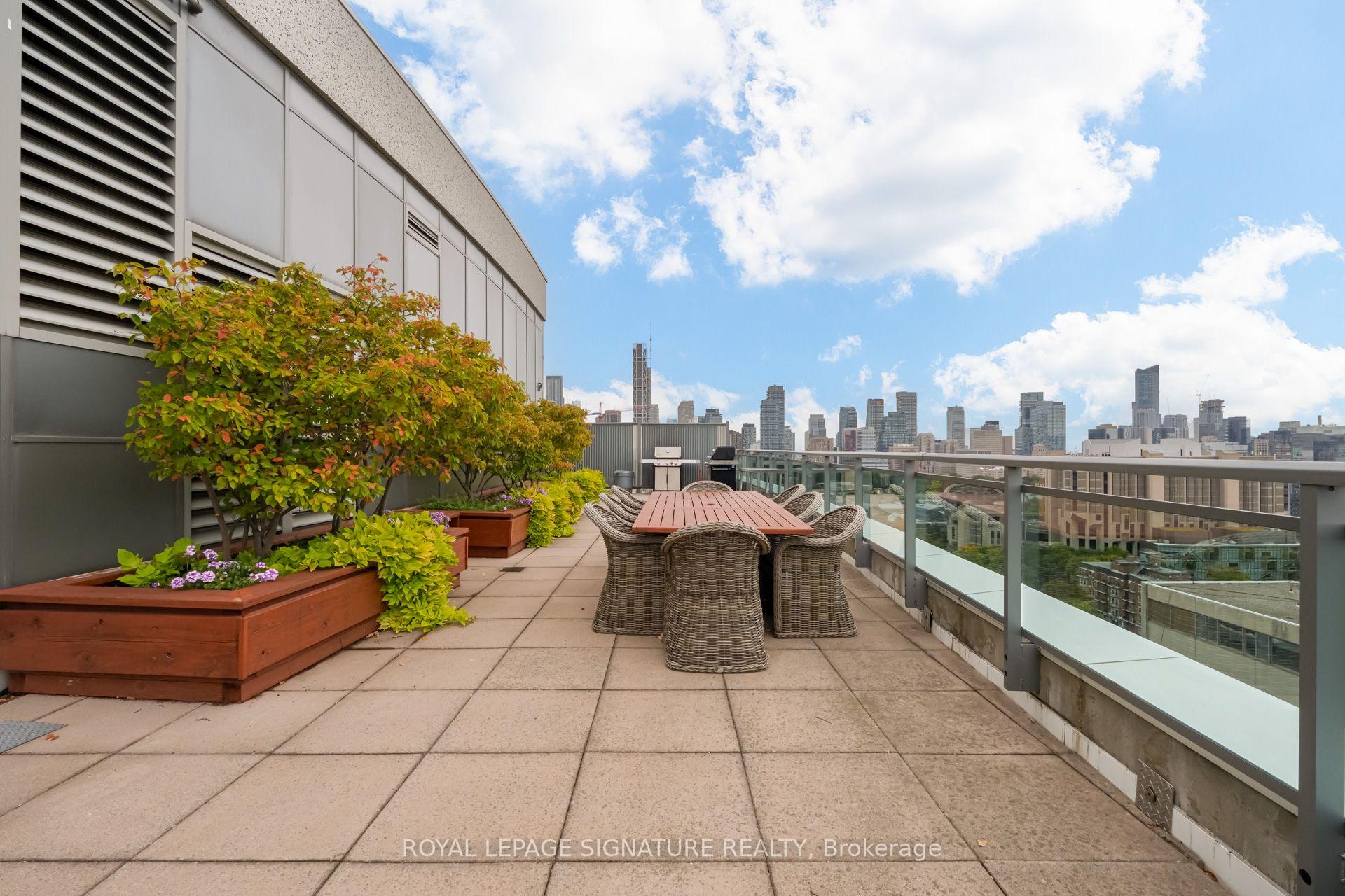 Photo 17 of Unit 612, 736 Spadina Avenue, Toronto, University — HOMEH