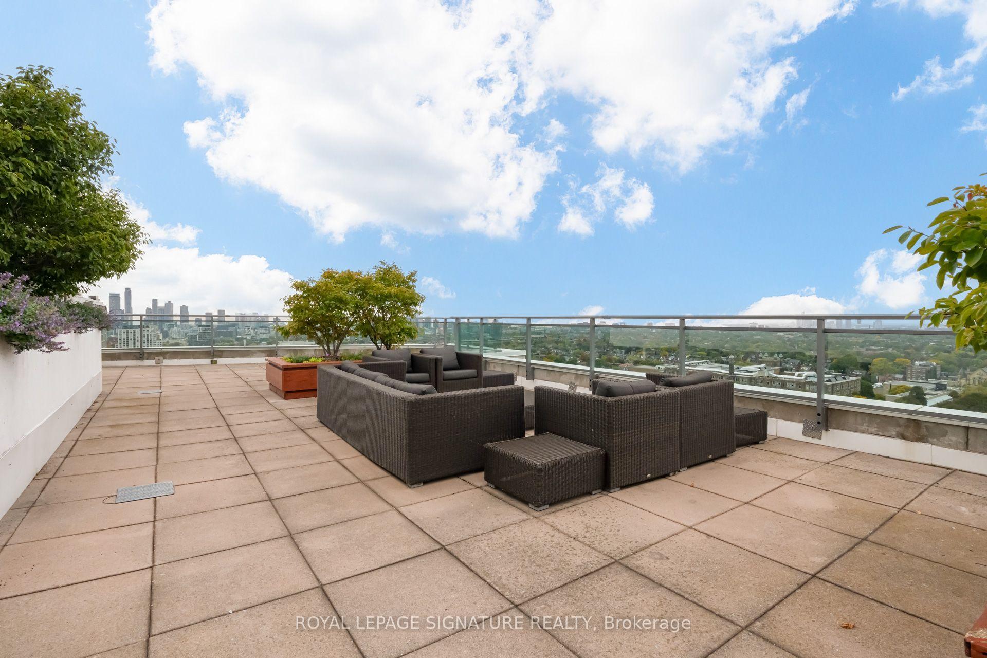 Photo 19 of Unit 612, 736 Spadina Avenue, Toronto, University — HOMEH