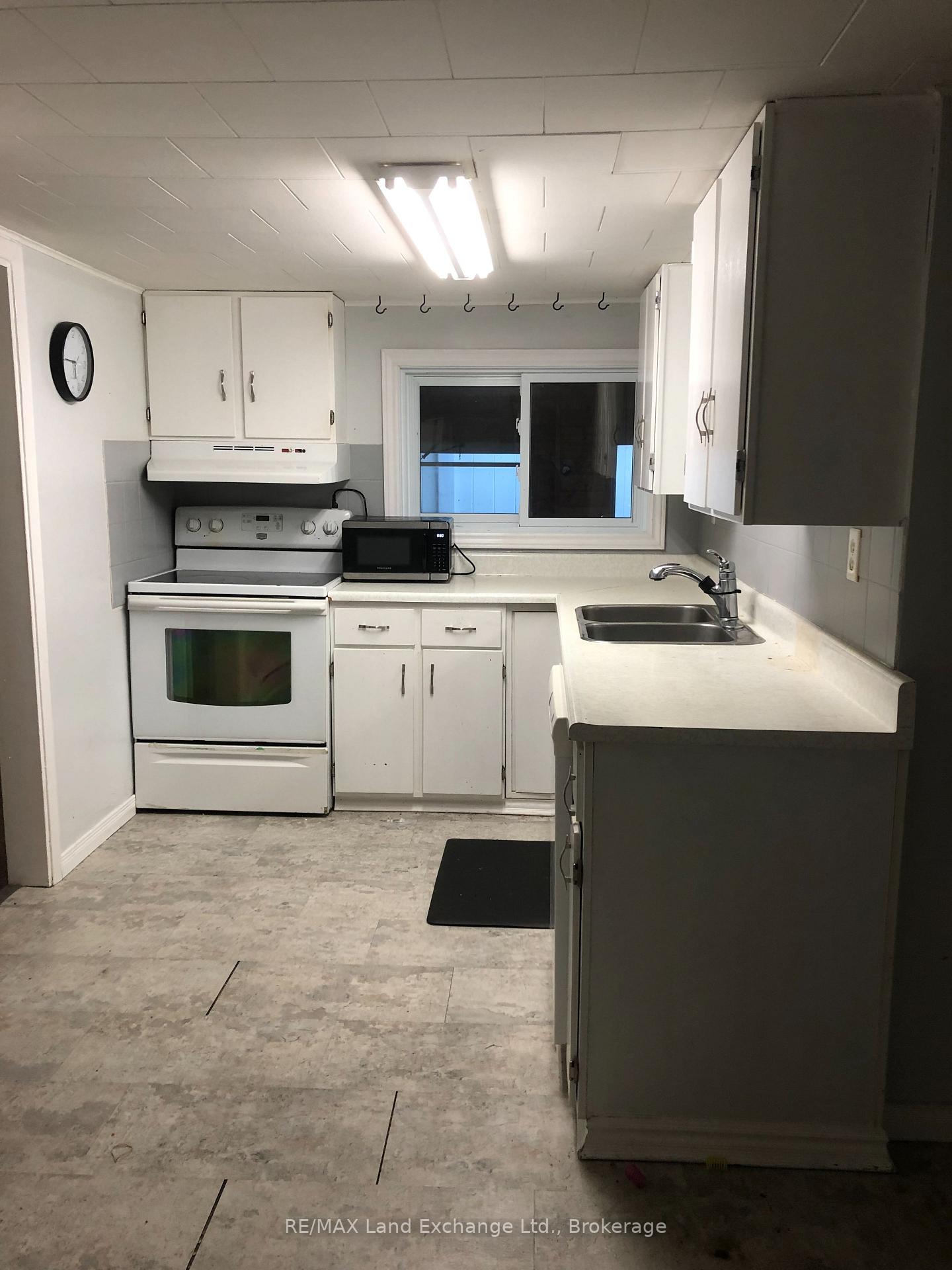 Photo 16 of 188 Broadway Street, Kincardine — HOMEH