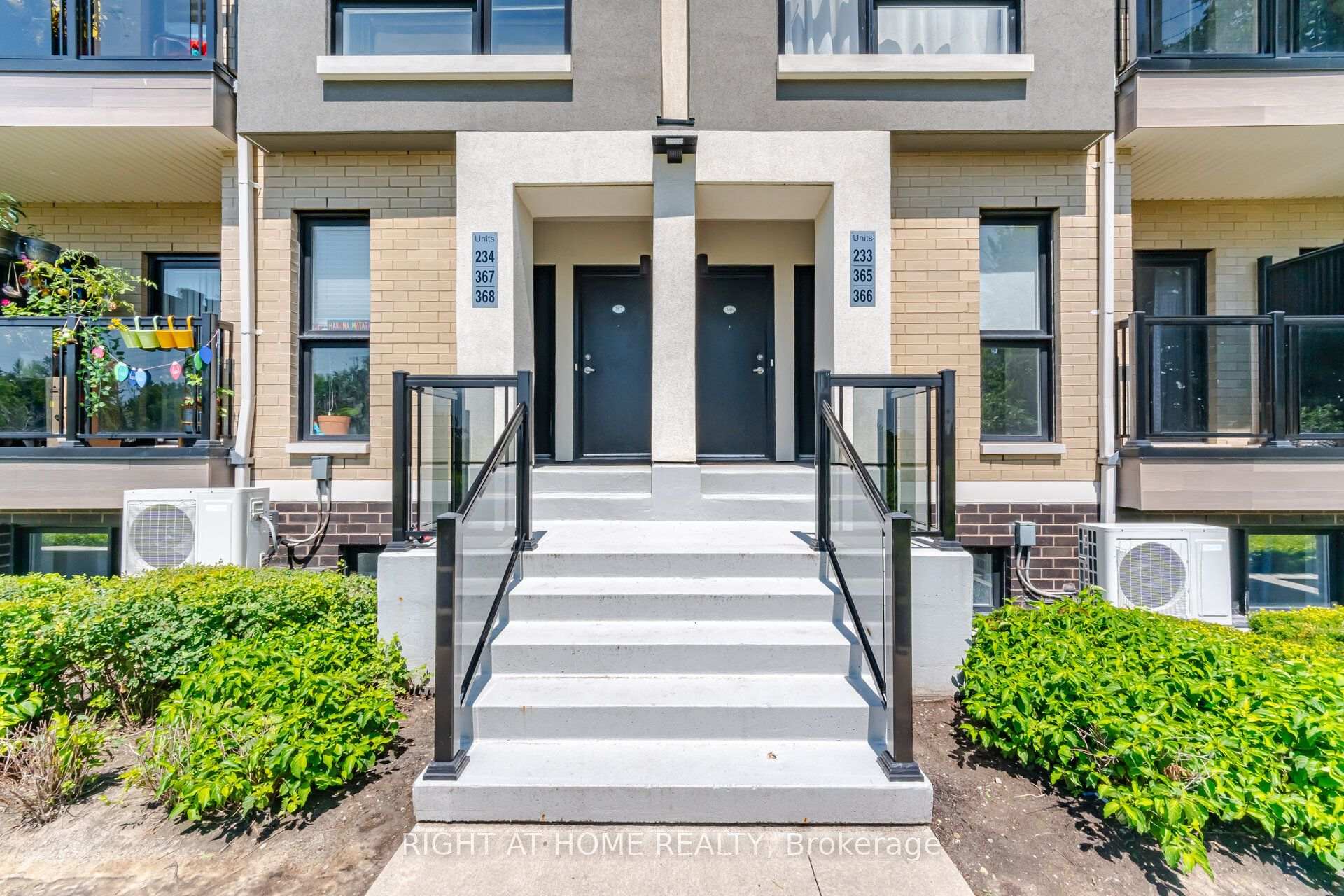 Photo 3 of Unit 233, 515 Kingbird Grove, Scarborough, Rouge — HOMEH