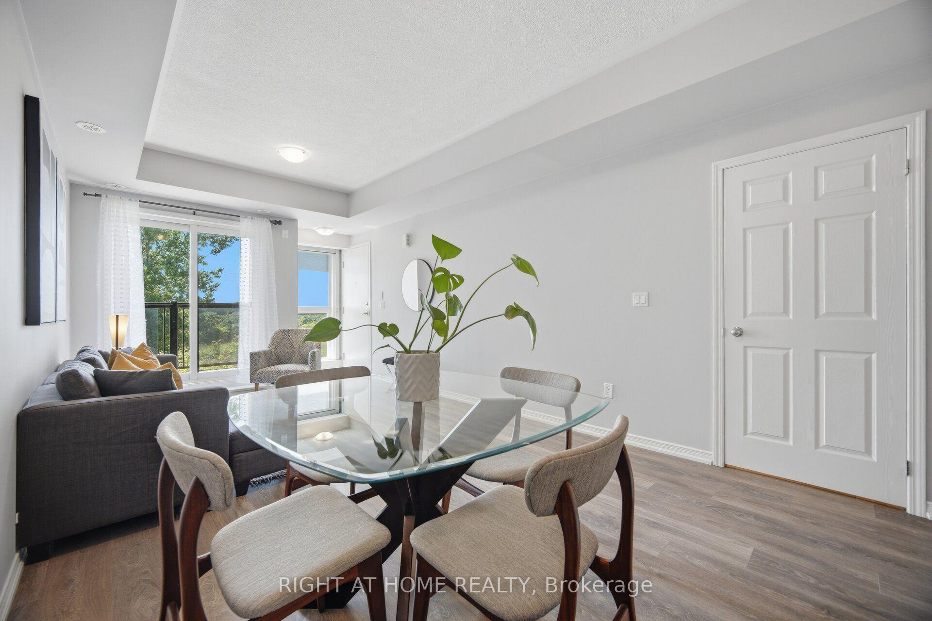 Photo 13 of Unit 233, 515 Kingbird Grove, Scarborough, Rouge — HOMEH