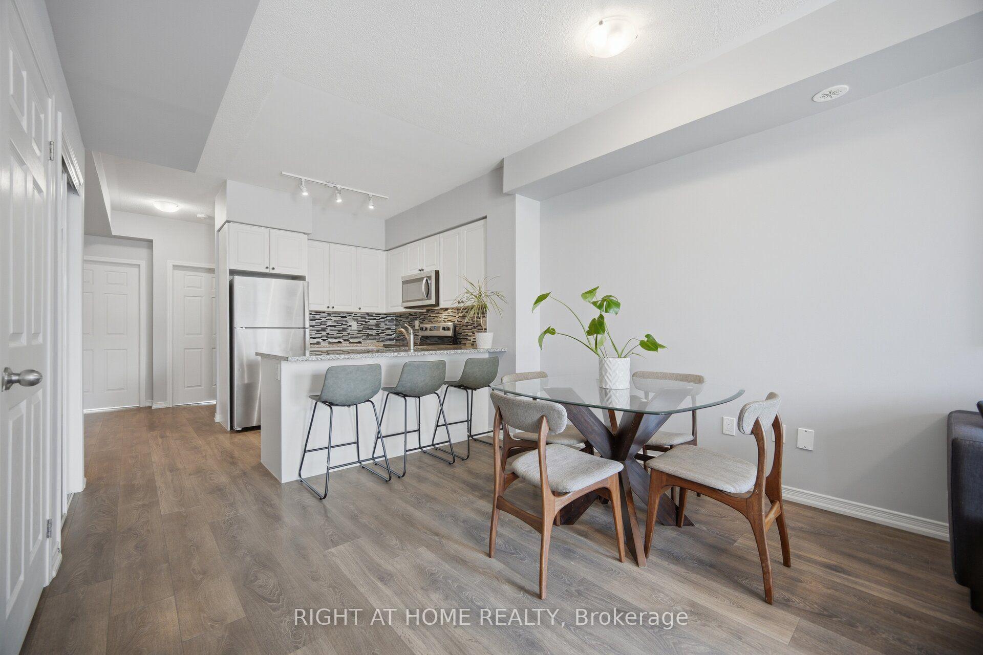 Photo 14 of Unit 233, 515 Kingbird Grove, Scarborough, Rouge — HOMEH