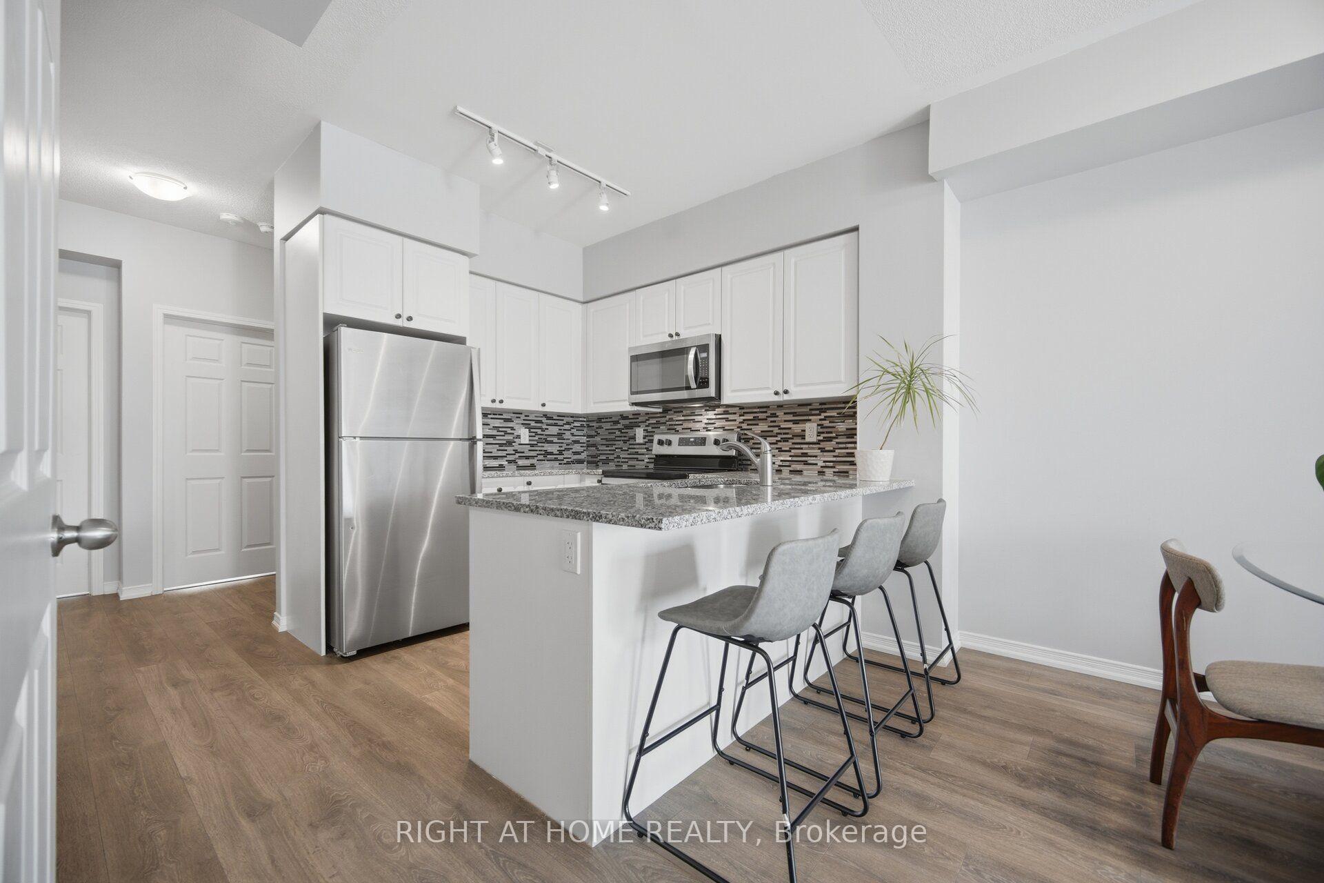 Photo 15 of Unit 233, 515 Kingbird Grove, Scarborough, Rouge — HOMEH