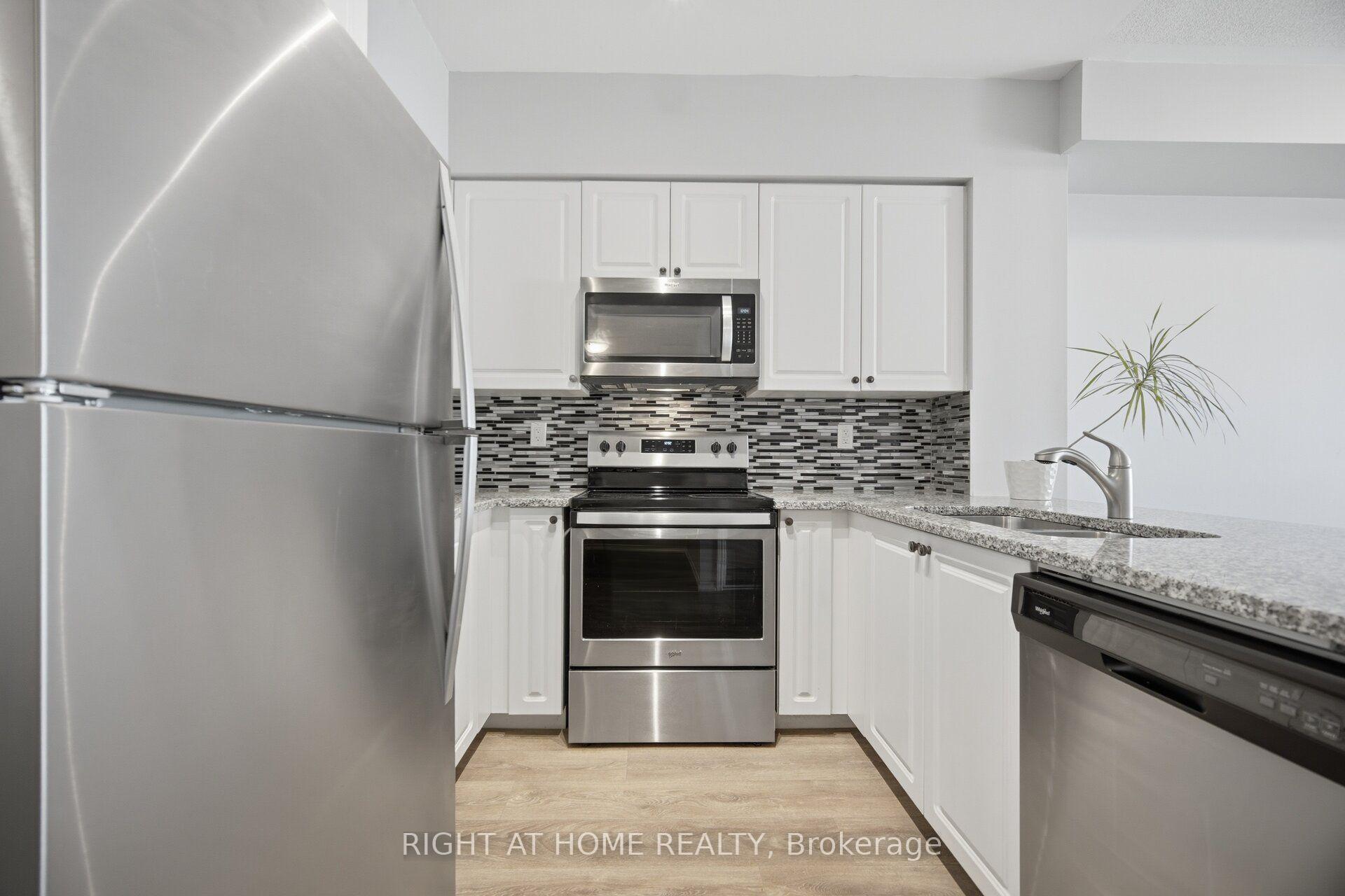 Photo 17 of Unit 233, 515 Kingbird Grove, Scarborough, Rouge — HOMEH