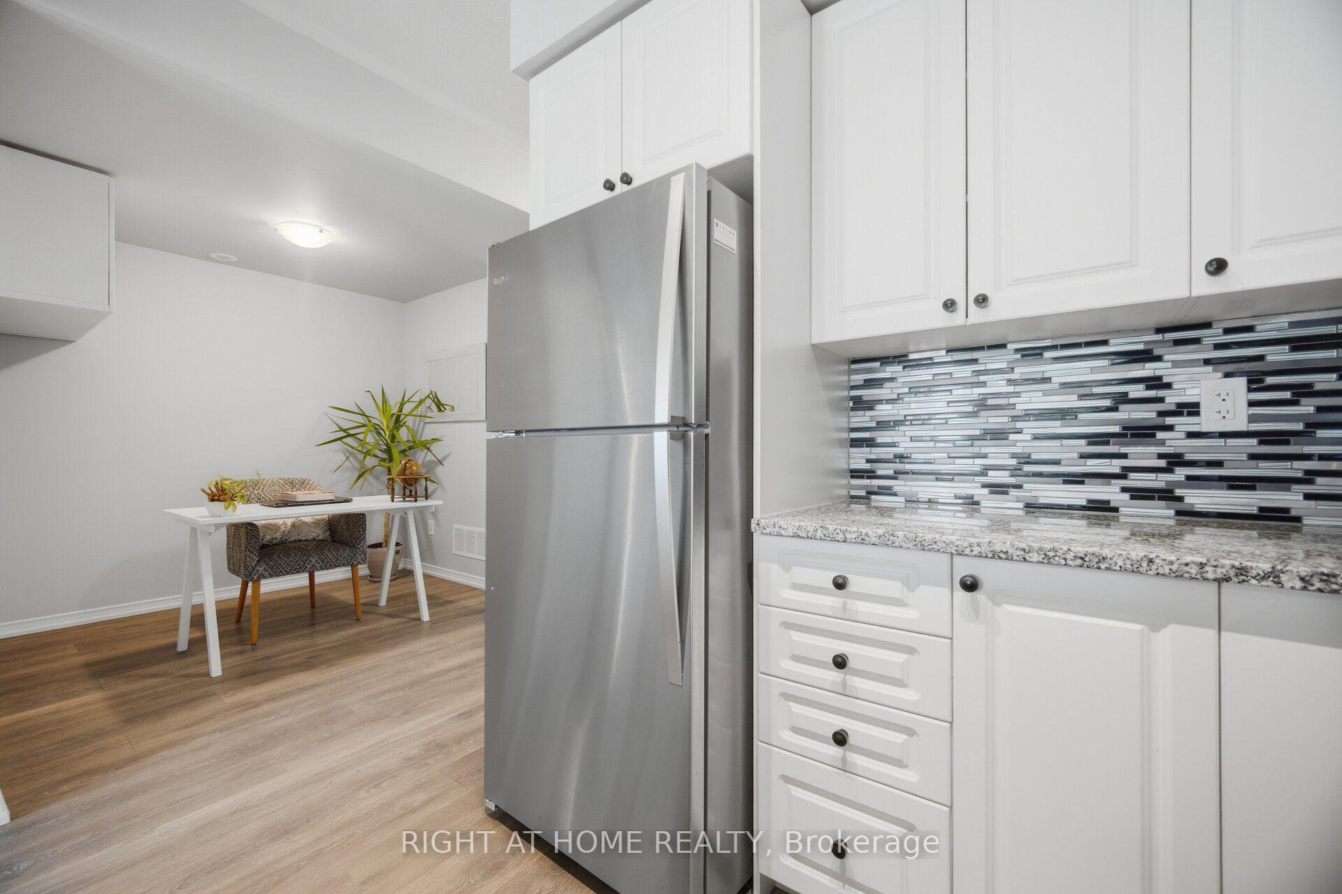 Photo 19 of Unit 233, 515 Kingbird Grove, Scarborough, Rouge — HOMEH