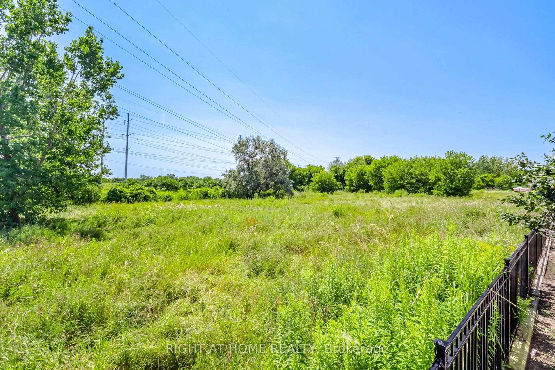 Photo 43 of Unit 233, 515 Kingbird Grove, Scarborough, Rouge — HOMEH