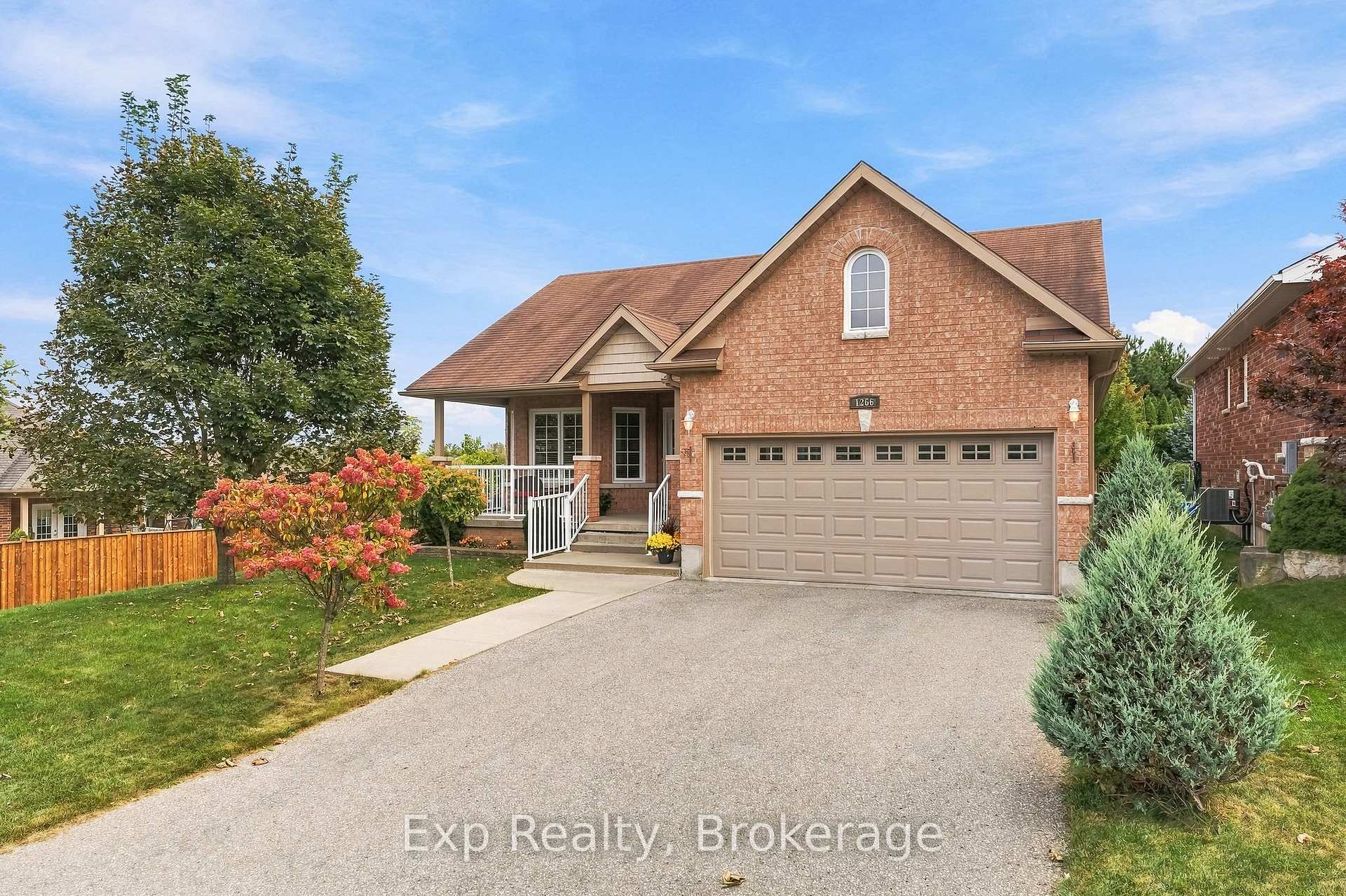 Photo 4 of 1266 Ashland Drive, Cobourg — HOMEH