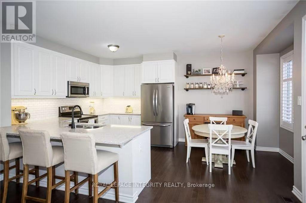 Photo 11 of 178 Flowing Creek Circle, Ottawa, Kanata - Emerald Meadows/Trailwest — HOMEH