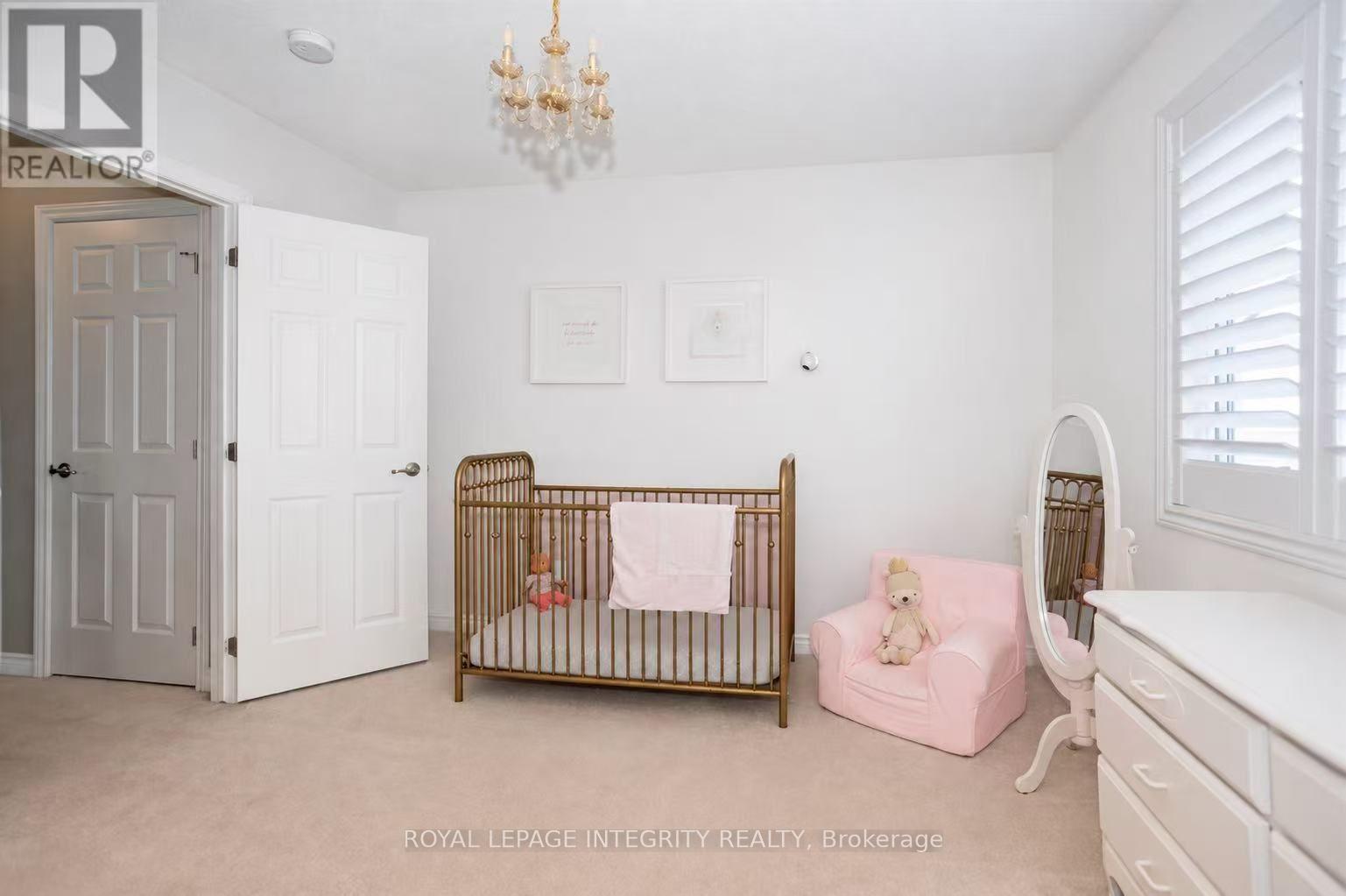 Photo 18 of 178 Flowing Creek Circle, Ottawa, Kanata - Emerald Meadows/Trailwest — HOMEH