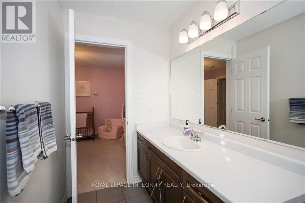 Photo 20 of 178 Flowing Creek Circle, Ottawa, Kanata - Emerald Meadows/Trailwest — HOMEH