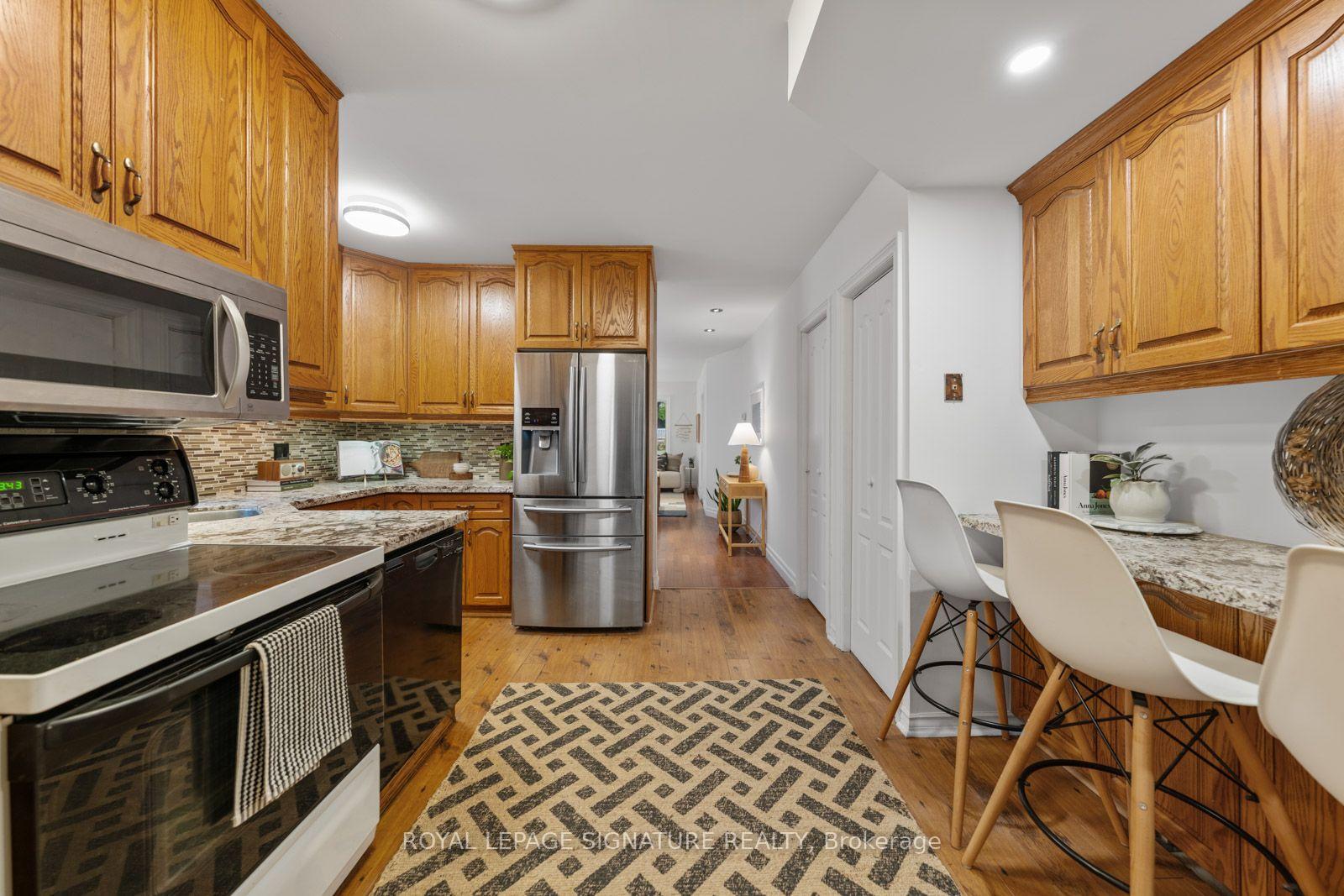 Photo 11 of 30 Lawlor Avenue, Toronto, East End-Danforth — HOMEH