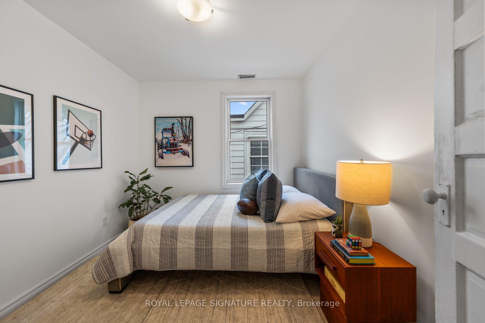 Photo 23 of 30 Lawlor Avenue, Toronto, East End-Danforth — HOMEH