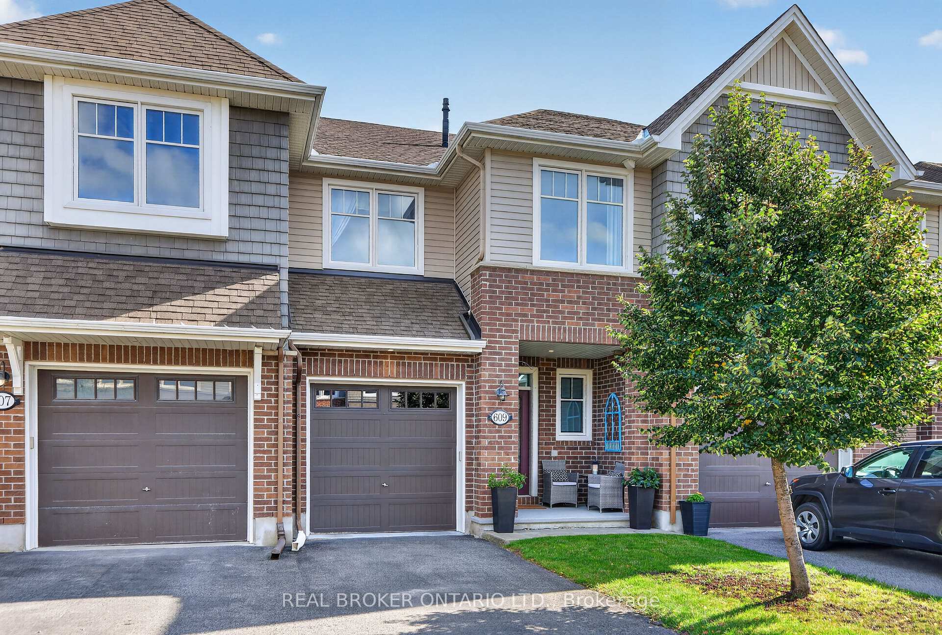 Photo 4 of 609 Egret Way, Ottawa, Barrhaven - Half Moon Bay — HOMEH