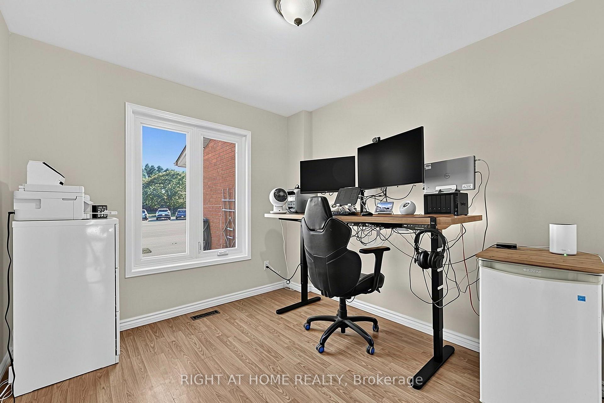 Photo 16 of 44 Edenbridge Drive, Essa, Angus — HOMEH